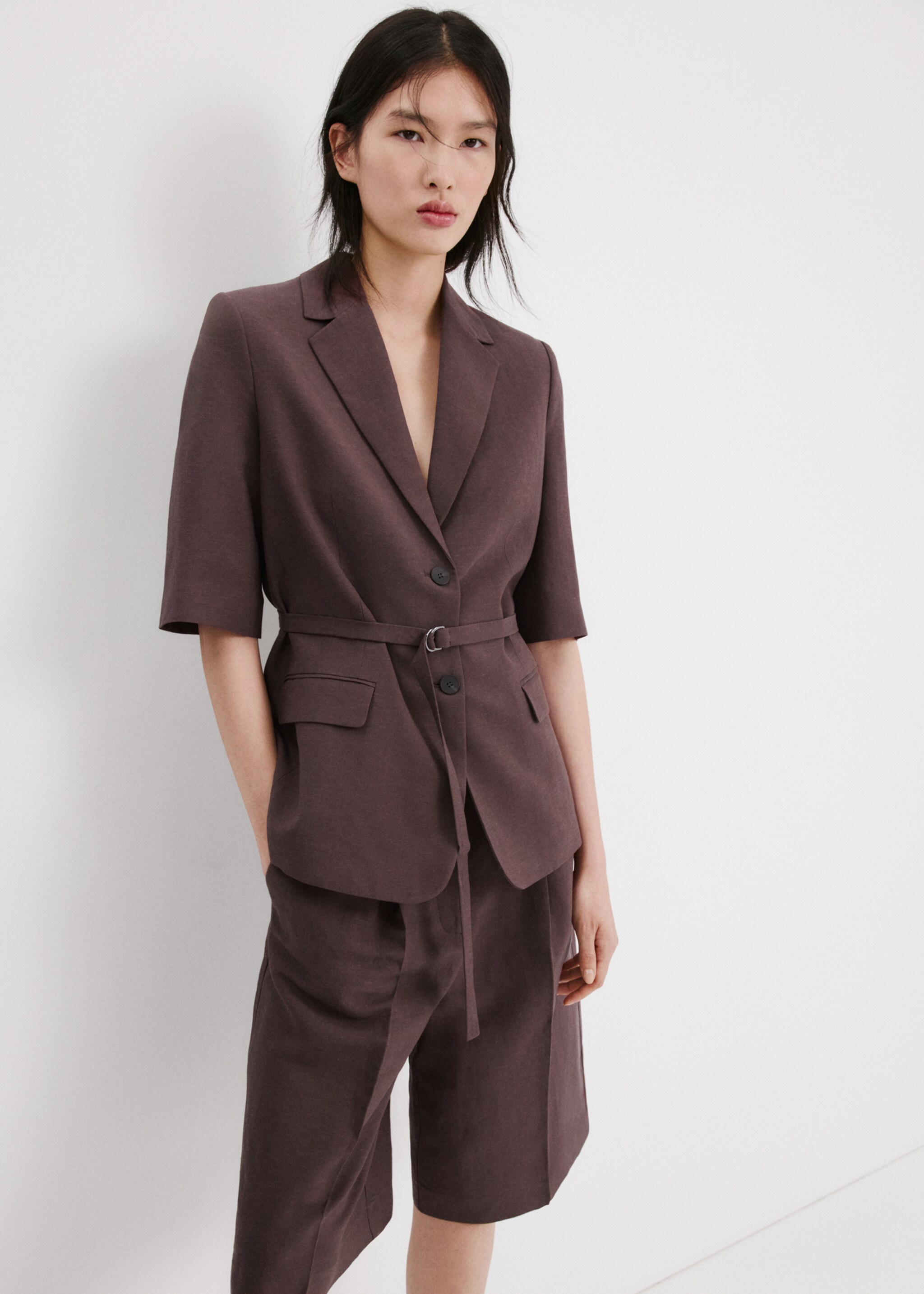 Straight linen Bermuda shorts - Details of the article 1, Purple. Ref: 27097782-00.