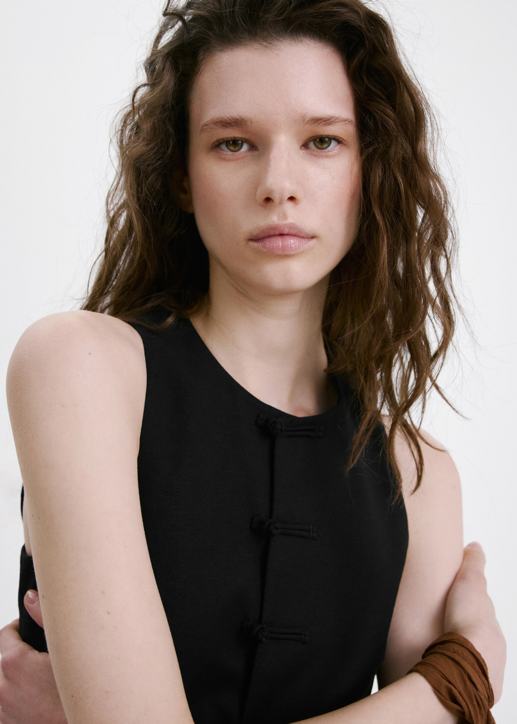 Linen-blend suit waistcoat - Details of the article 1, Black. Ref: 27097783-00.