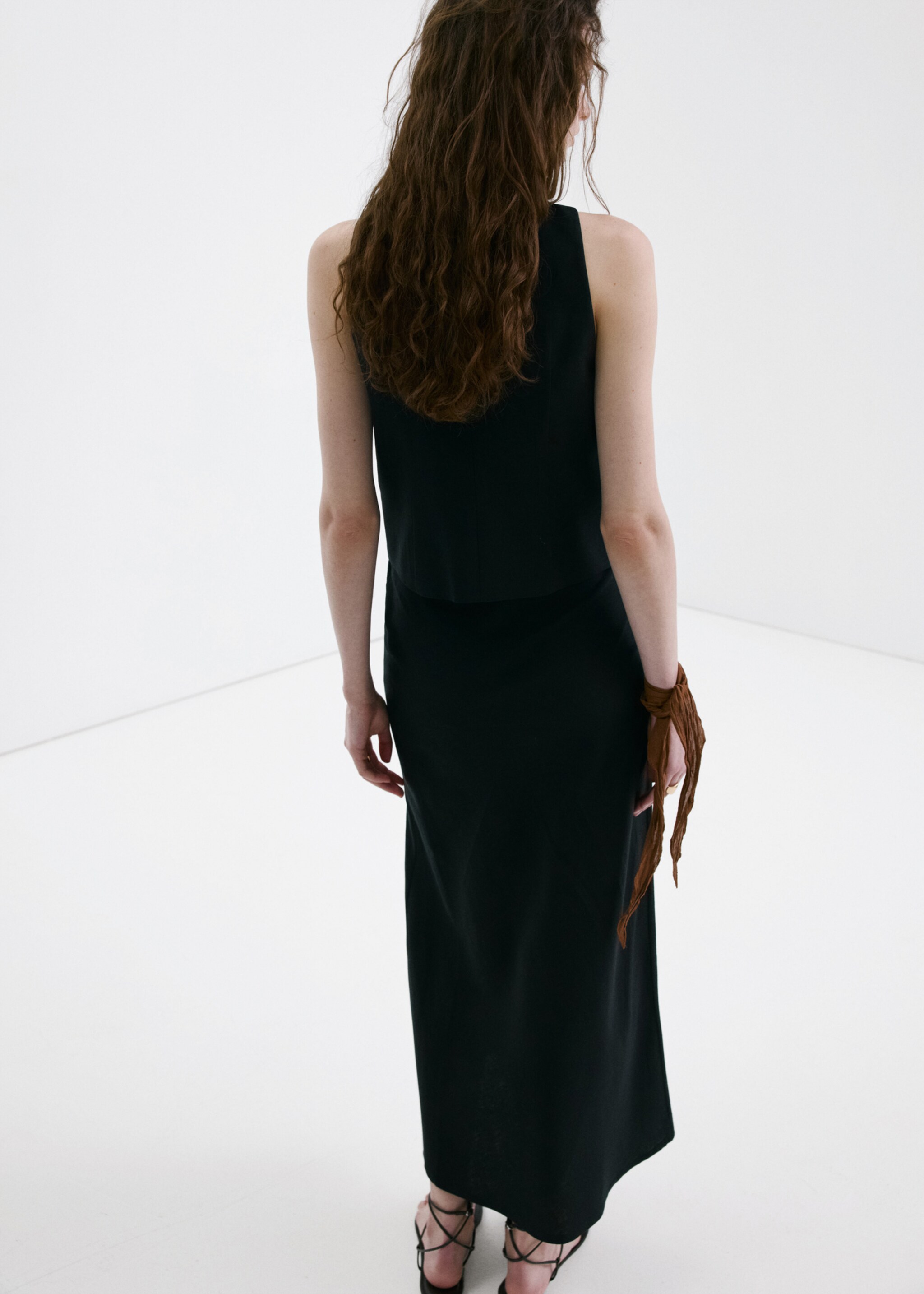 Linen-blend suit waistcoat - Reverse of the article, Black. Ref: 27097783-00.