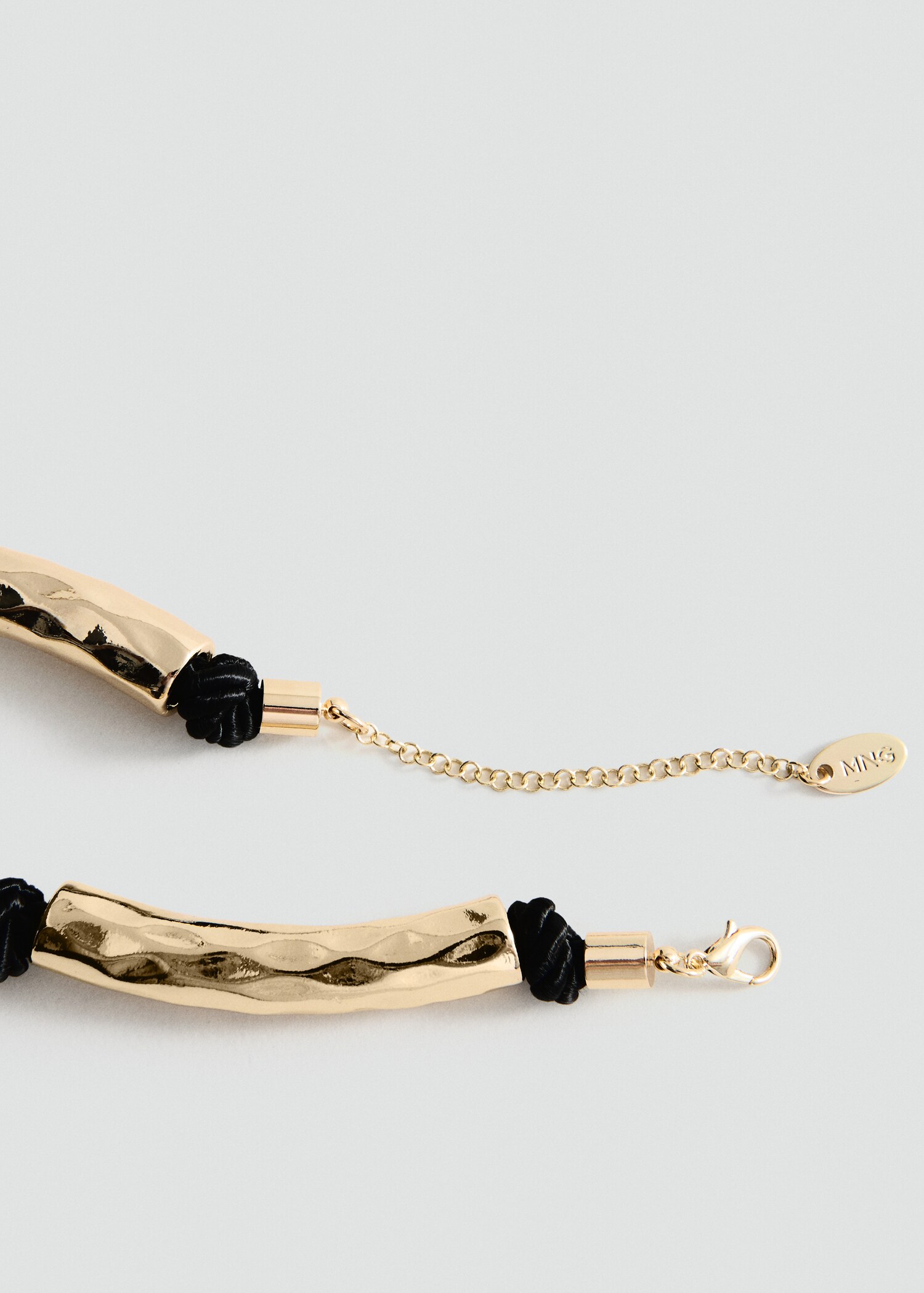 Necklace with irregular metallic pieces - Details of the article 1