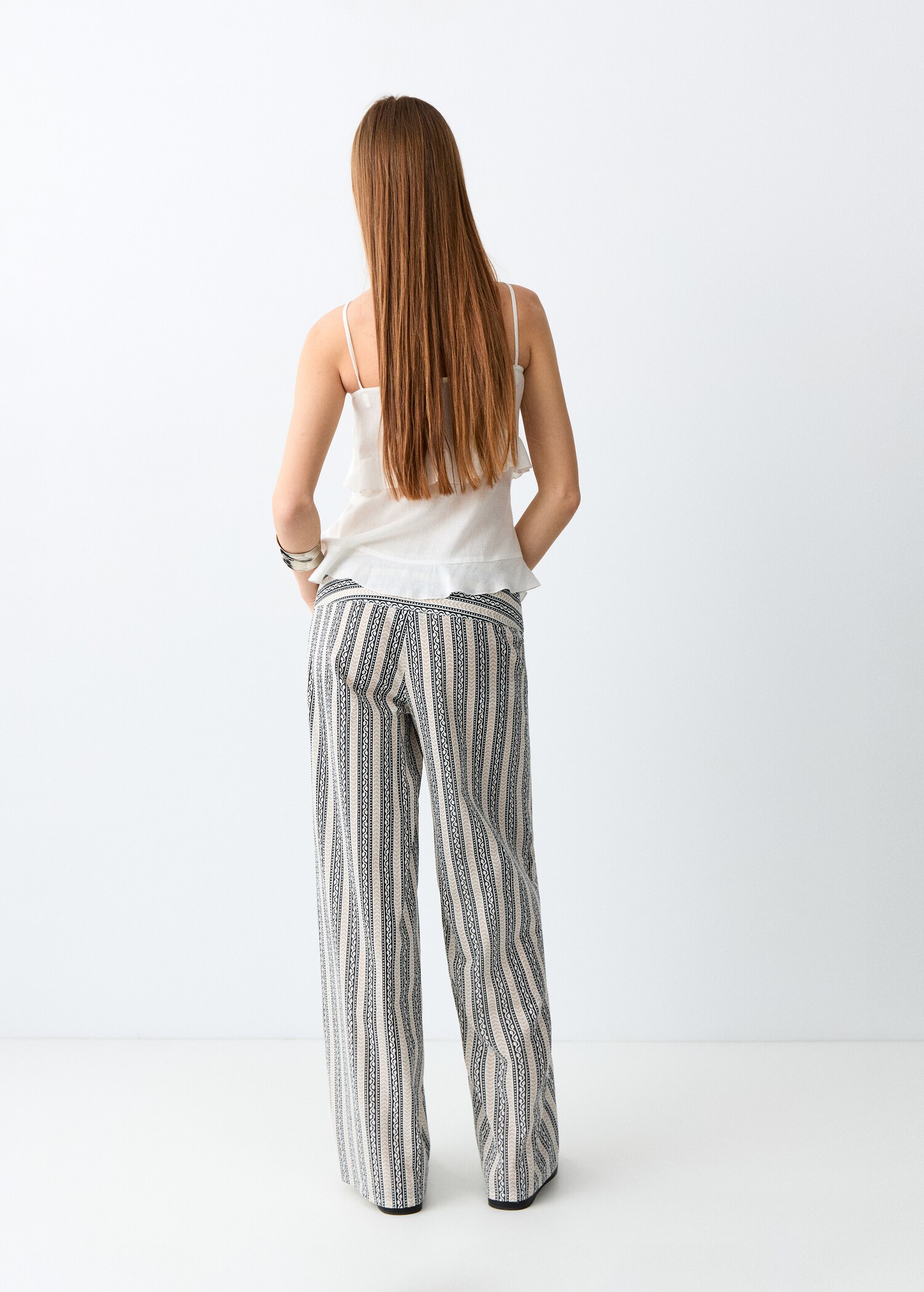 Printed straight trousers - Details of the article 2