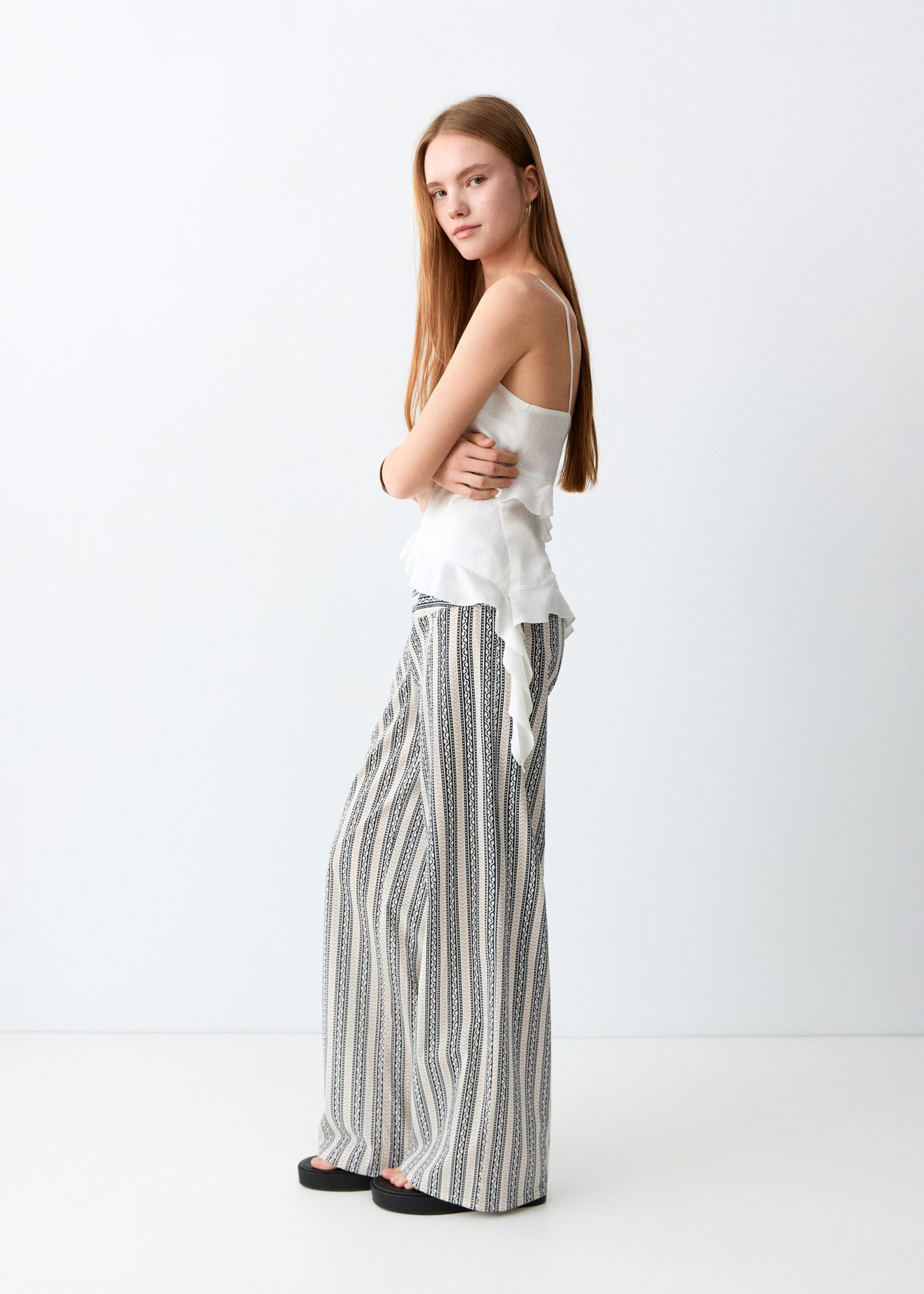 Printed straight trousers - Reverse of the article, Ecru. Ref: 27097899-00.