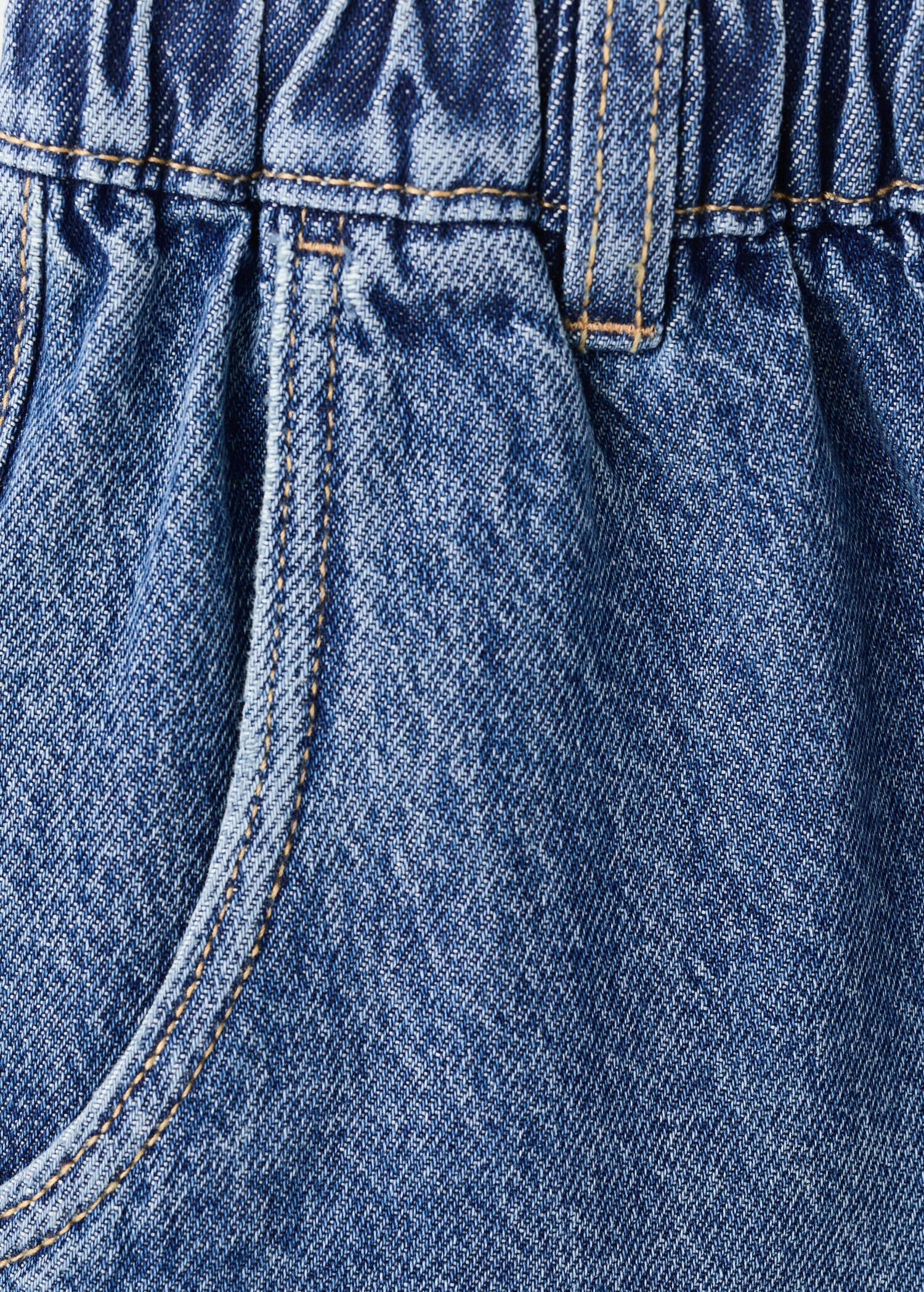 Oversized denim bermuda shorts - Details of the article 0