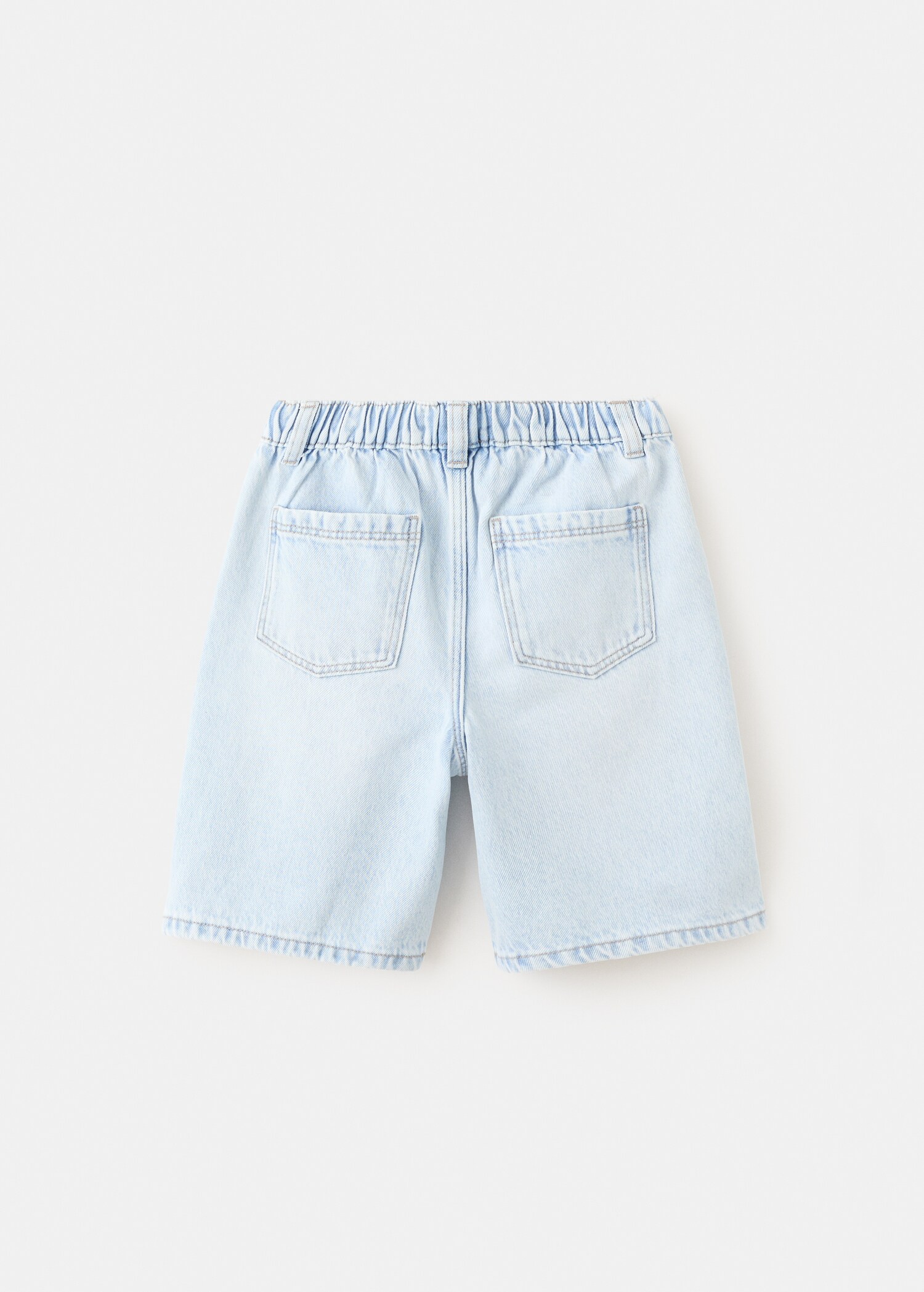 Oversized denim bermuda shorts - Reverse of the article