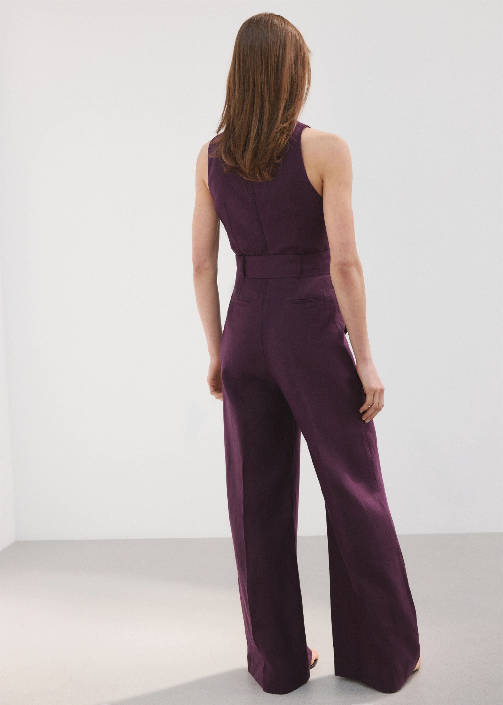 Belt linen jumpsuit - Reverse of the article, Blackberry. Ref: 27097913-00.
