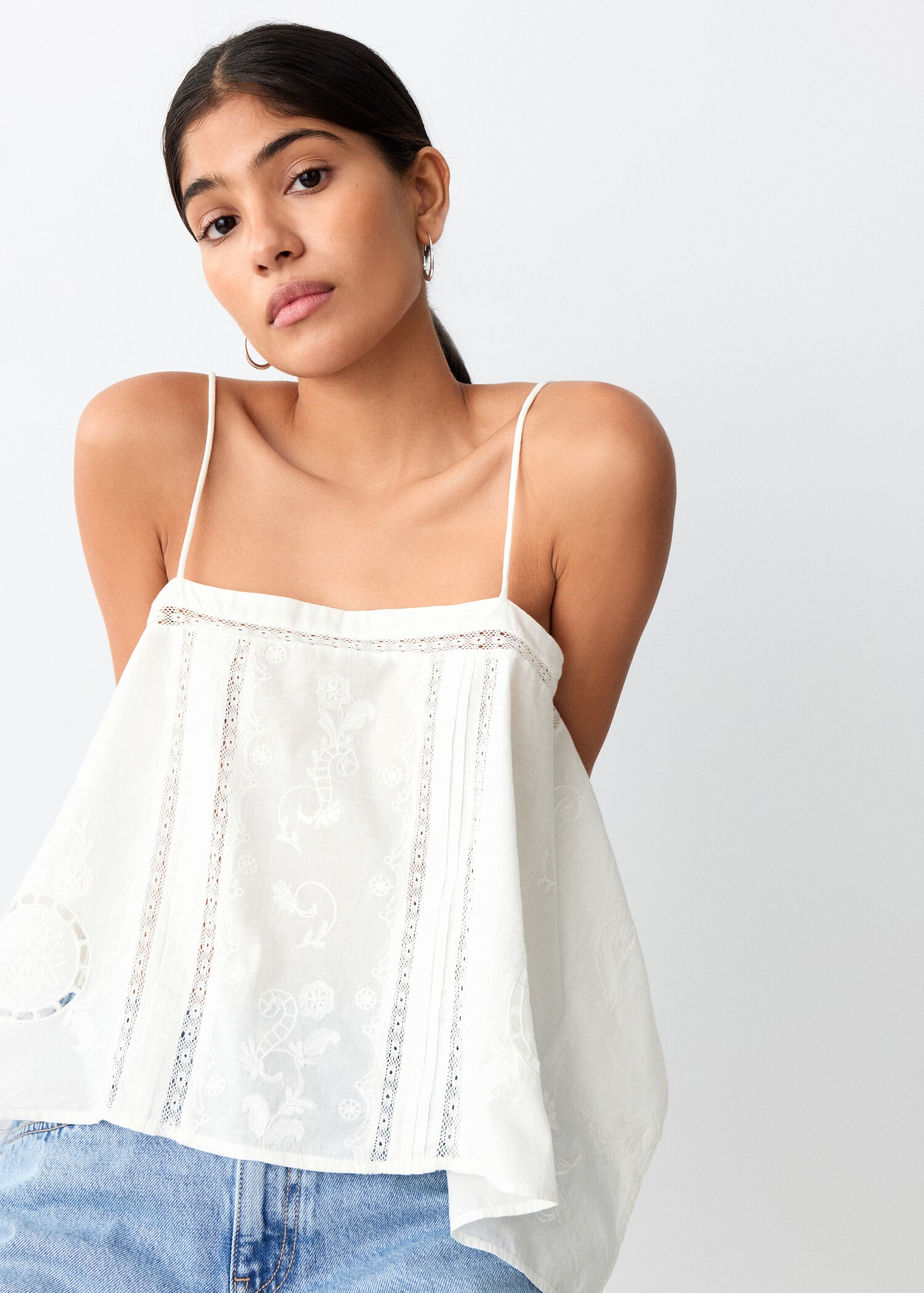 Top brodé ajouré - Détail de l'article 2