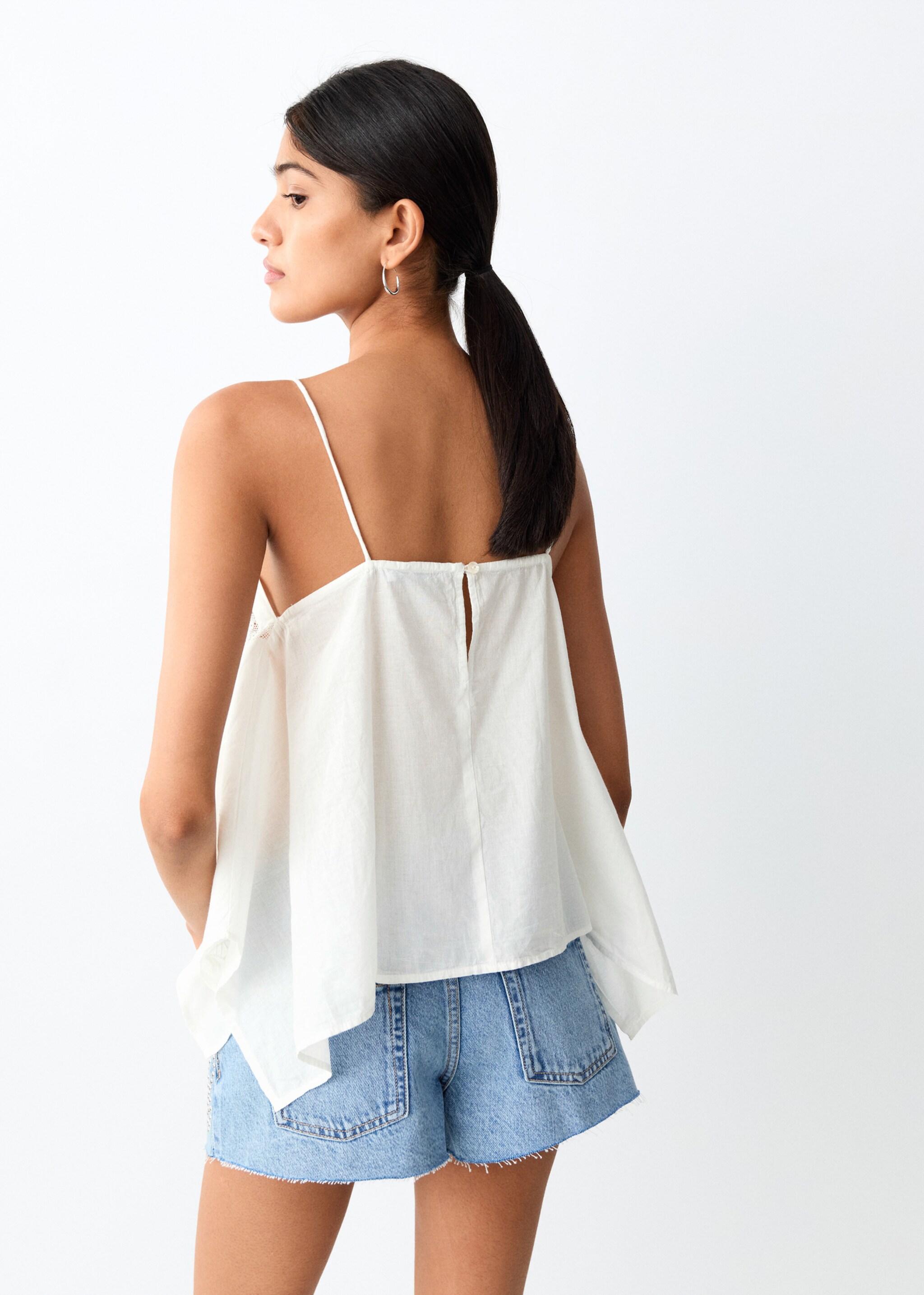 Top brodé ajouré - Verso de l’article, Blanc cassé. Ref: 27097914-00.