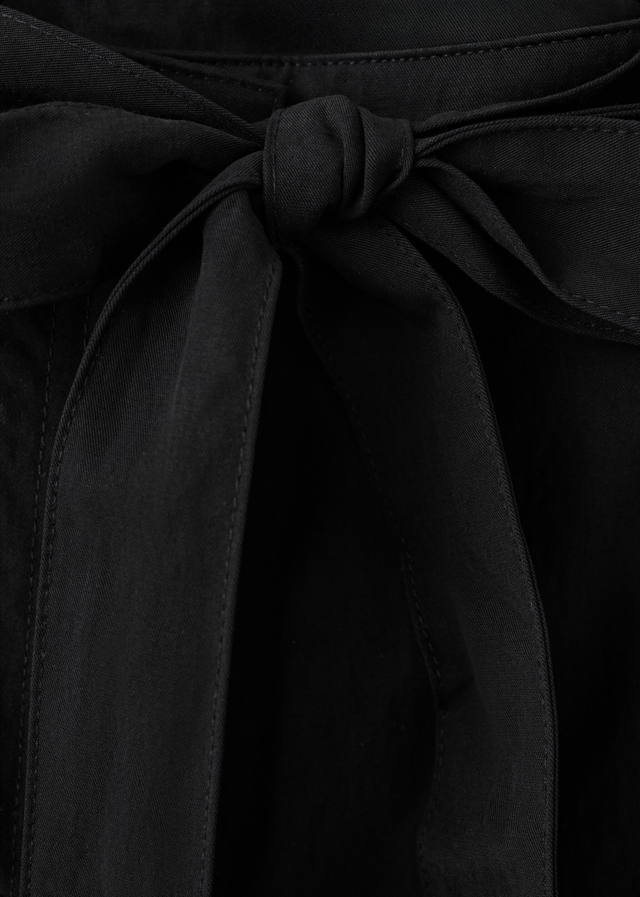 Lyocell trousers with belt - Details of the article 8, Black. Ref: 27097916-00.
