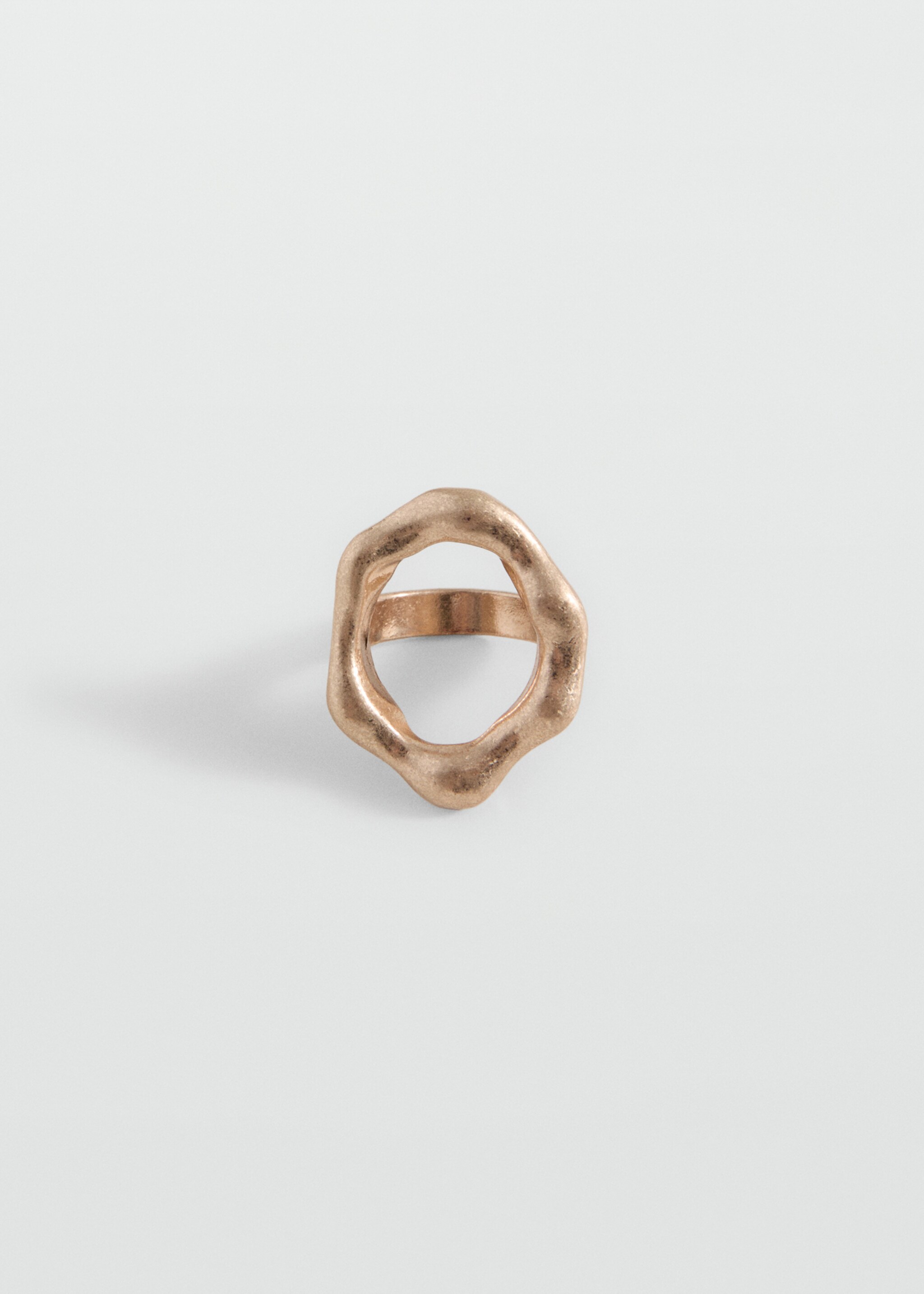 Circular embossed ring - Article without model, Gold. Ref: 27097919-00.