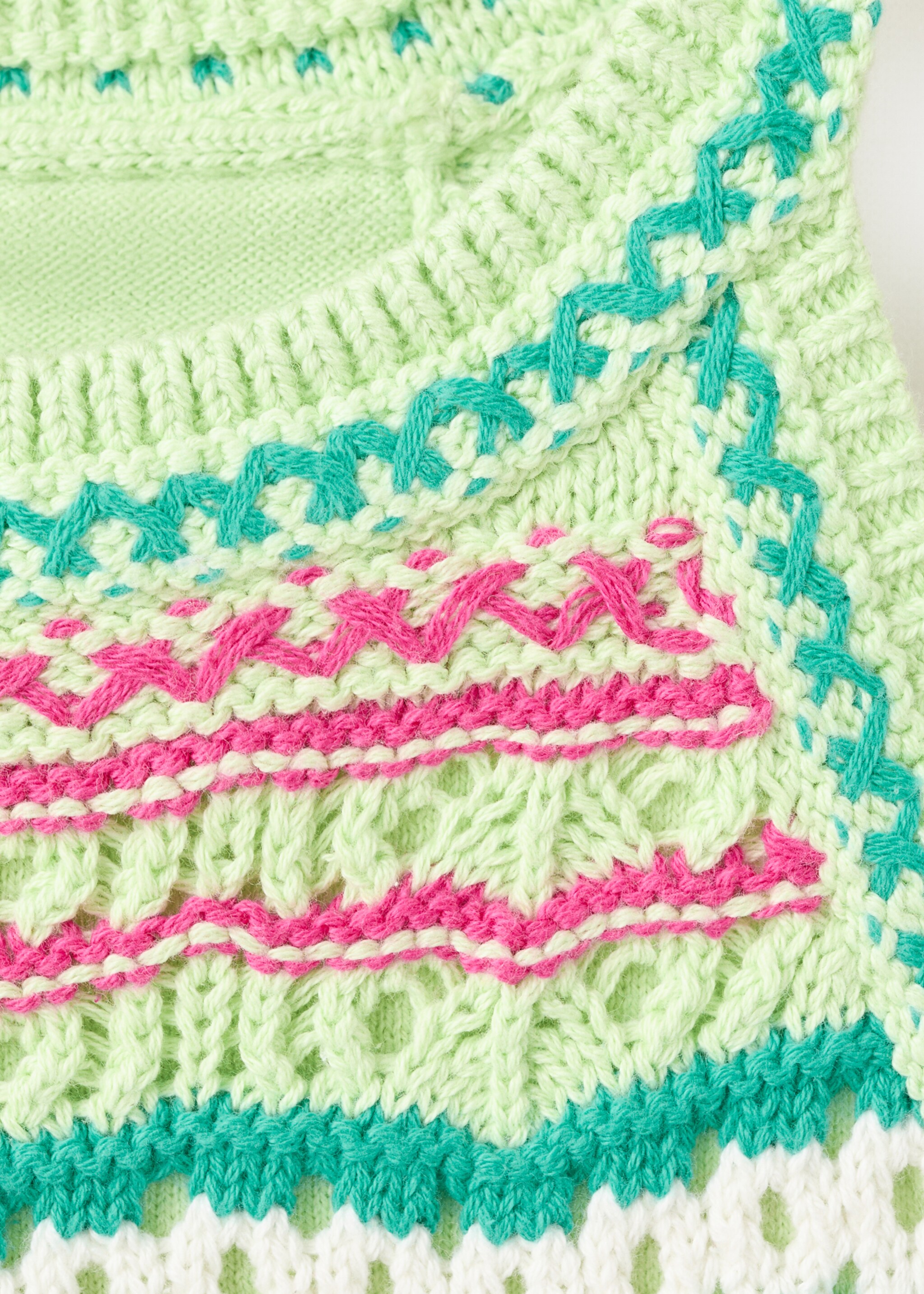 Combined crochet top - Details of the article 8, Green Apple. Ref: 27097923-00.