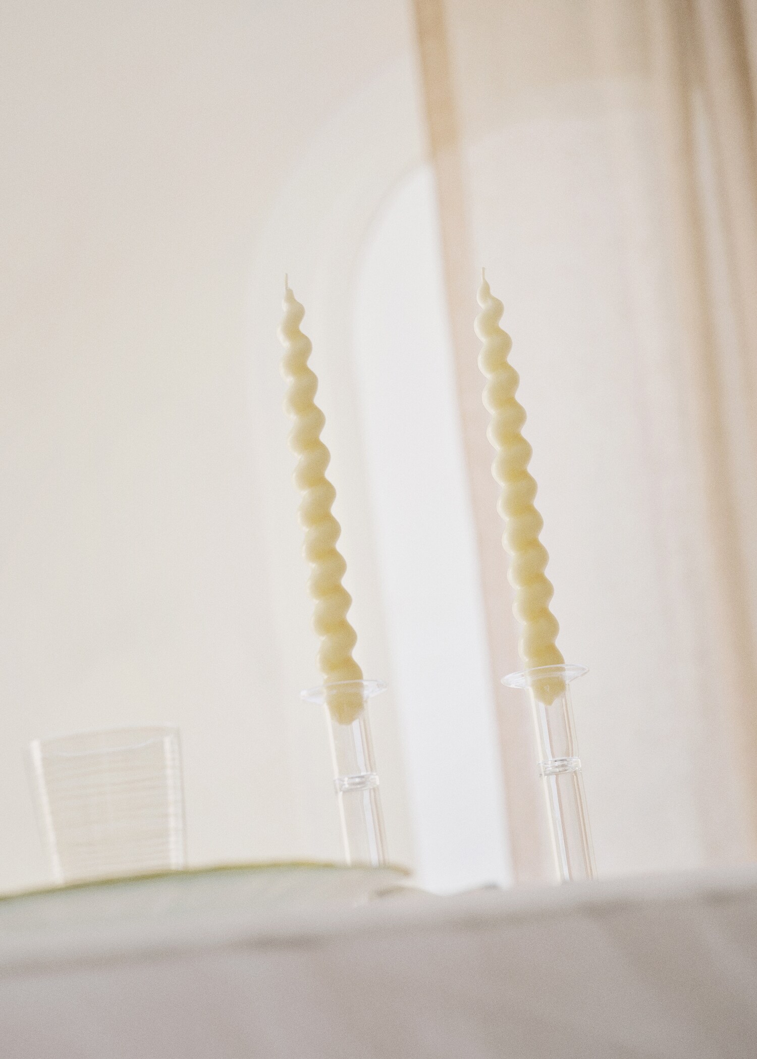 Tall decorative candles with spiral design - Details of the article 6
