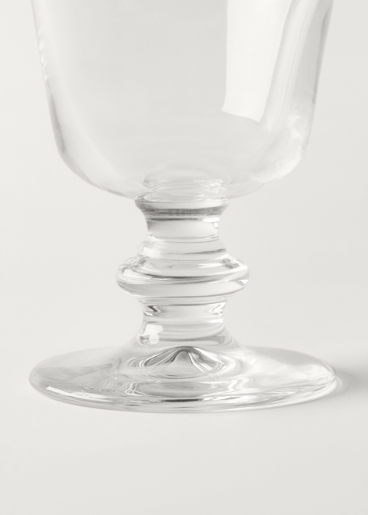 Pohár se zdobením  hrotovitým vzorem - Detail zboží 1