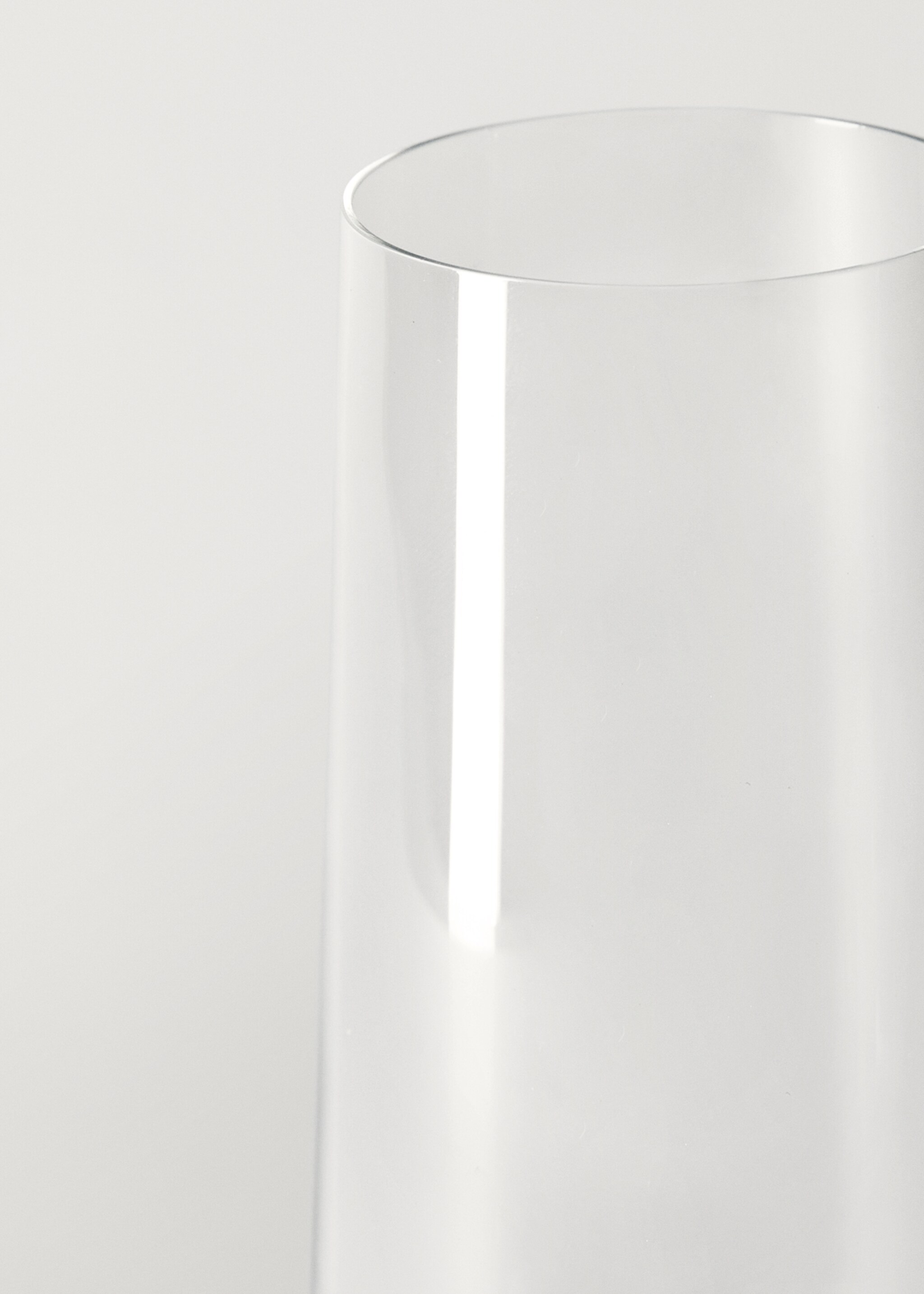 Crystal flute glass - Details of the article 1, Ice Grey. Ref: 27152954-00.