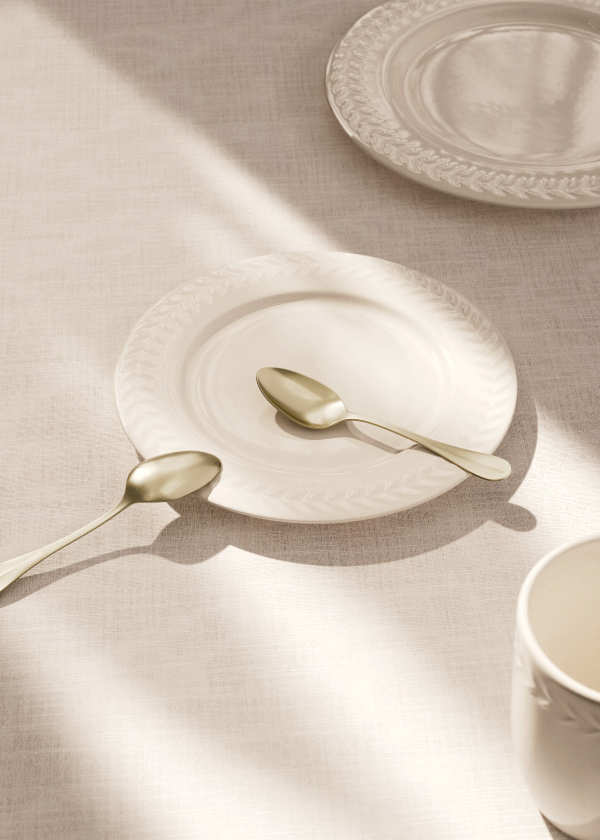 4er Set Dessertlöffel aus Edelstahl in Goldoptik - Detail des Artikels 6, Gold. Ref: 27163346-00.