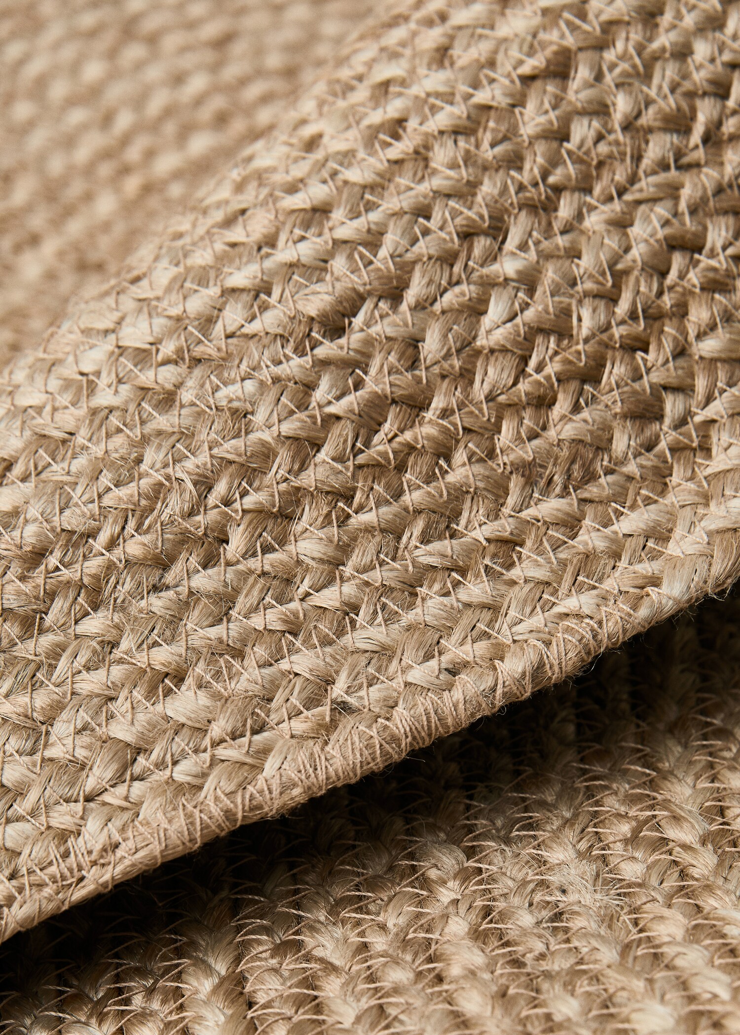 Round jute rug - Details of the article 1