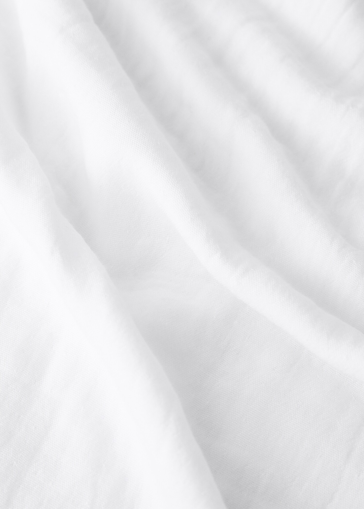 Cotton chiffon top sheet with contrast piping for cot - Details of the article 2