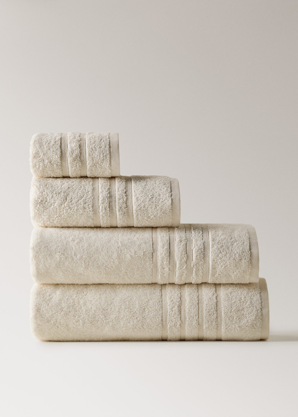 Mango Cotton Bath Towel Vanilla In Neutral