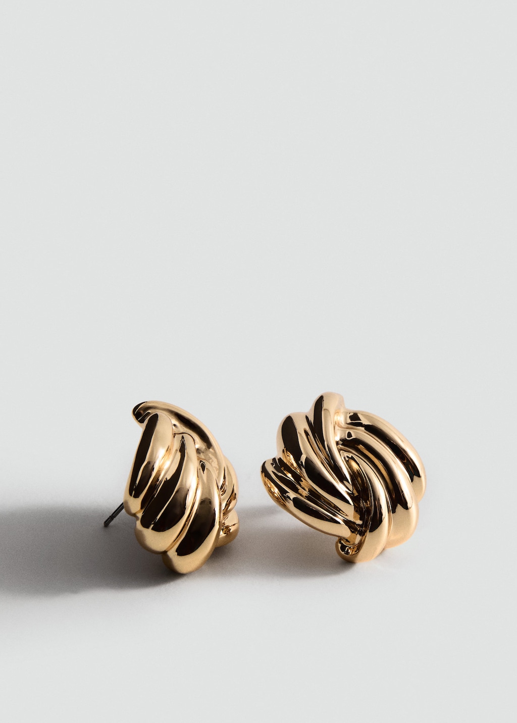 Mango Intertwined Knot Earrings Gold