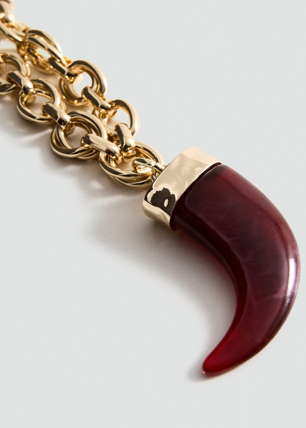 Mango Resin Pendant Necklace Gold