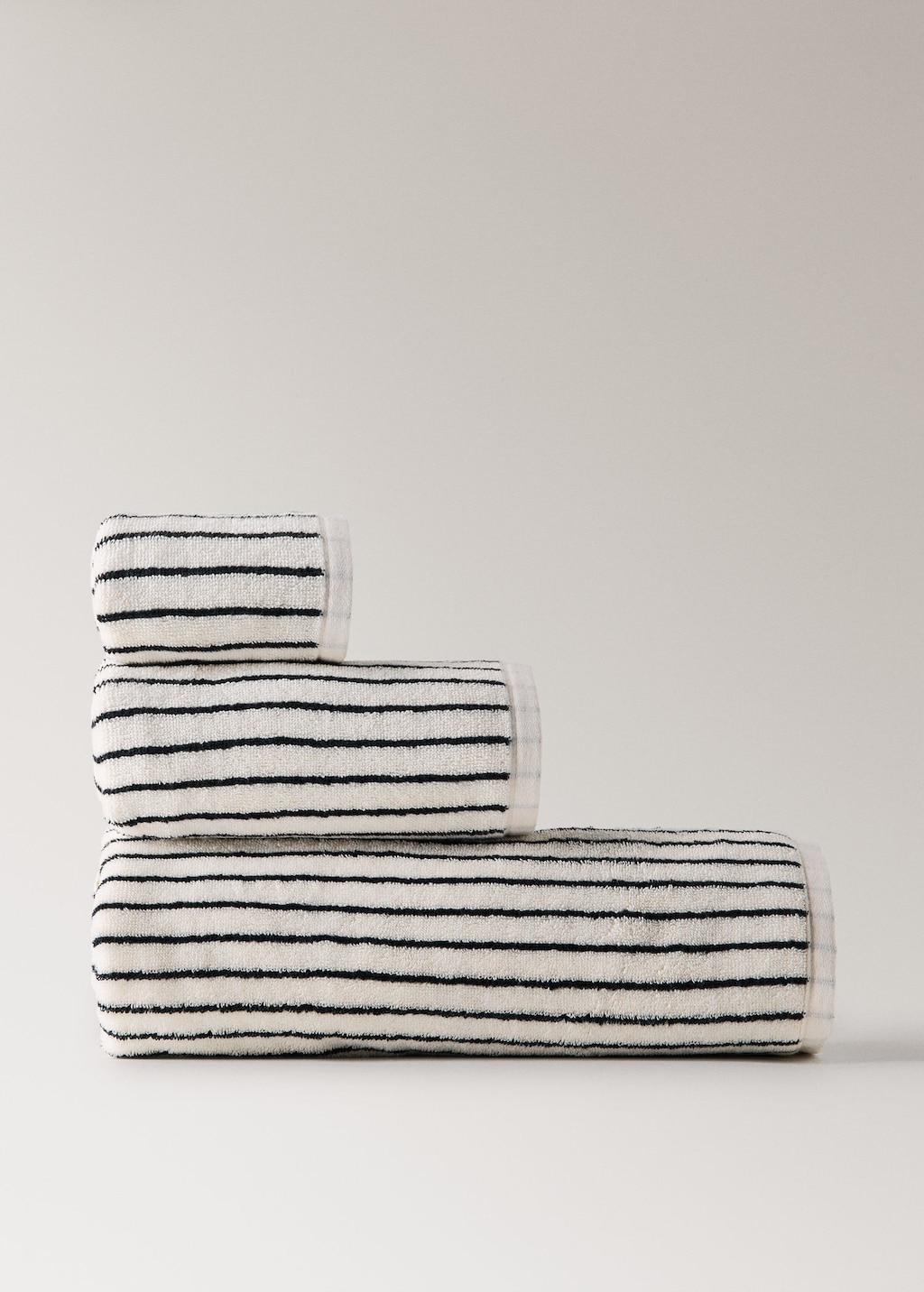 Mango Two-tone Striped Cotton Bath Towel Off White