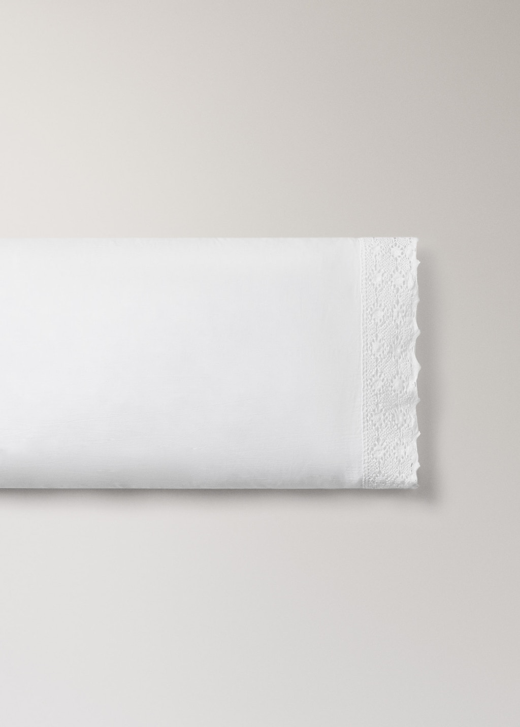 Mango Cotton Garment-dyed Pillowcase With Wide Lace Trim 45x110 Cm White