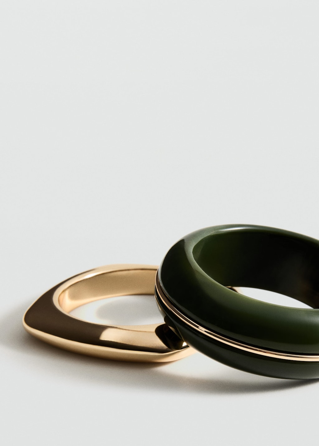 Mango Set Of Combined Rigid Bracelets Gold In Multi