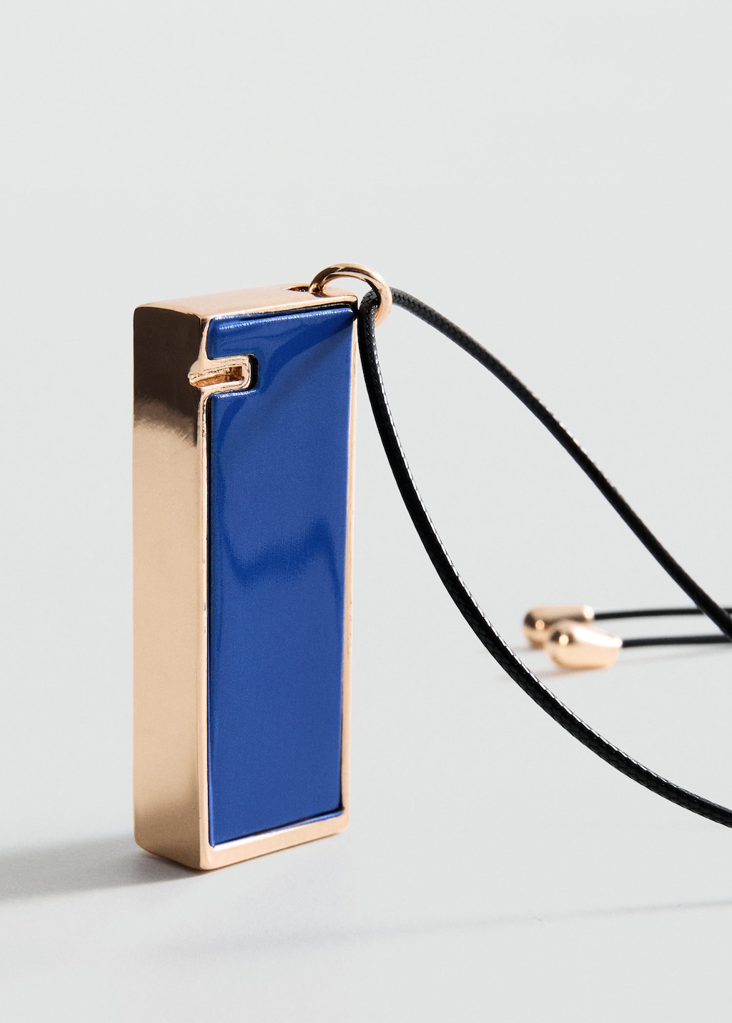 Mango Pendant Necklace With Metal Component Blue In Gold