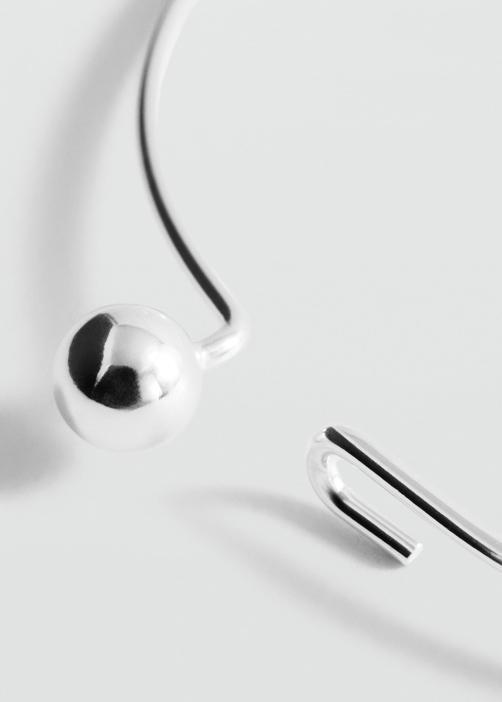 Mango Rigid Necklace With Circular Bead In Silver