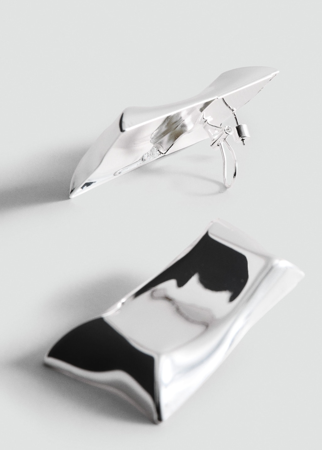 Mango Boucles D'oreilles Métalliques Irrégulières Argent - Femme - Taille Unique -  In Metallic