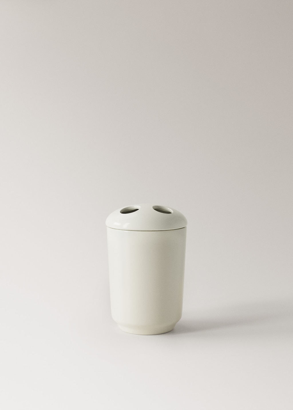 Mango Ceramic Toothbrush Mug White