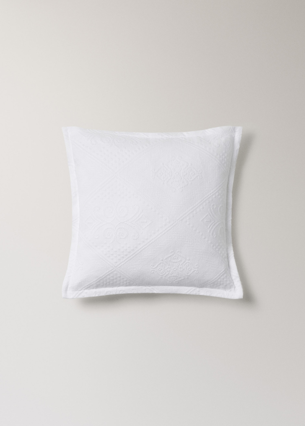 Mango Pre-shrunk Jacquard Cushion Cover 300 G, 50x50 Cm White