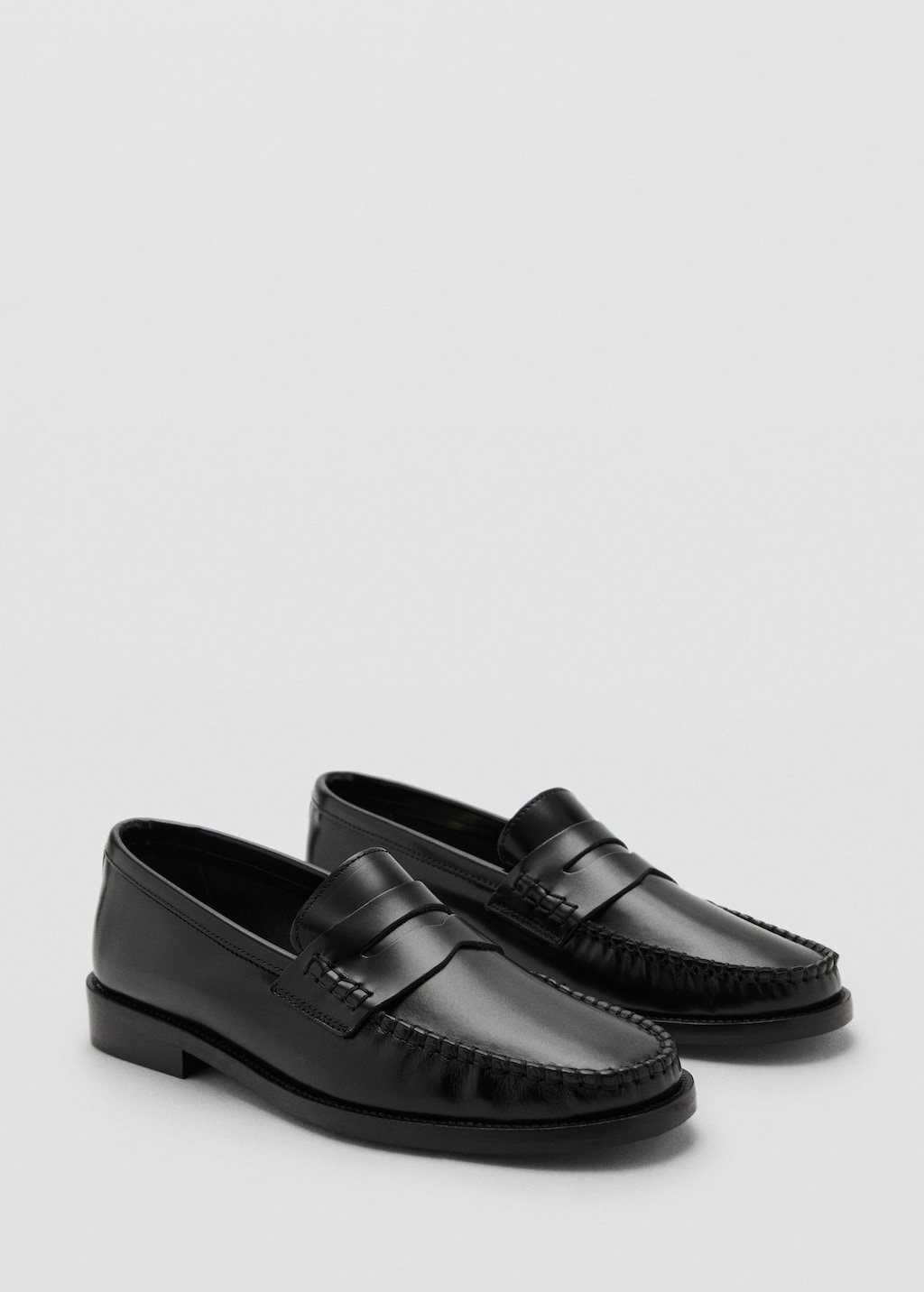 Mango Gathered Leather Moccasin In Black