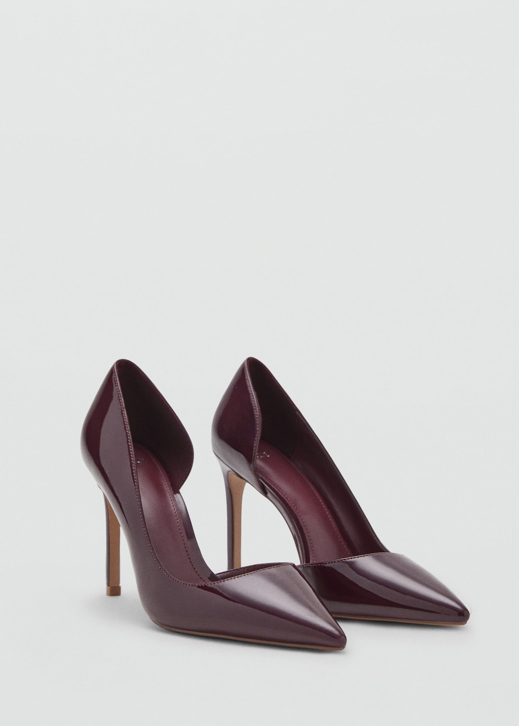 Mango Asymmetrical Patent Leather Court Shoes Burgundy In Burgundy