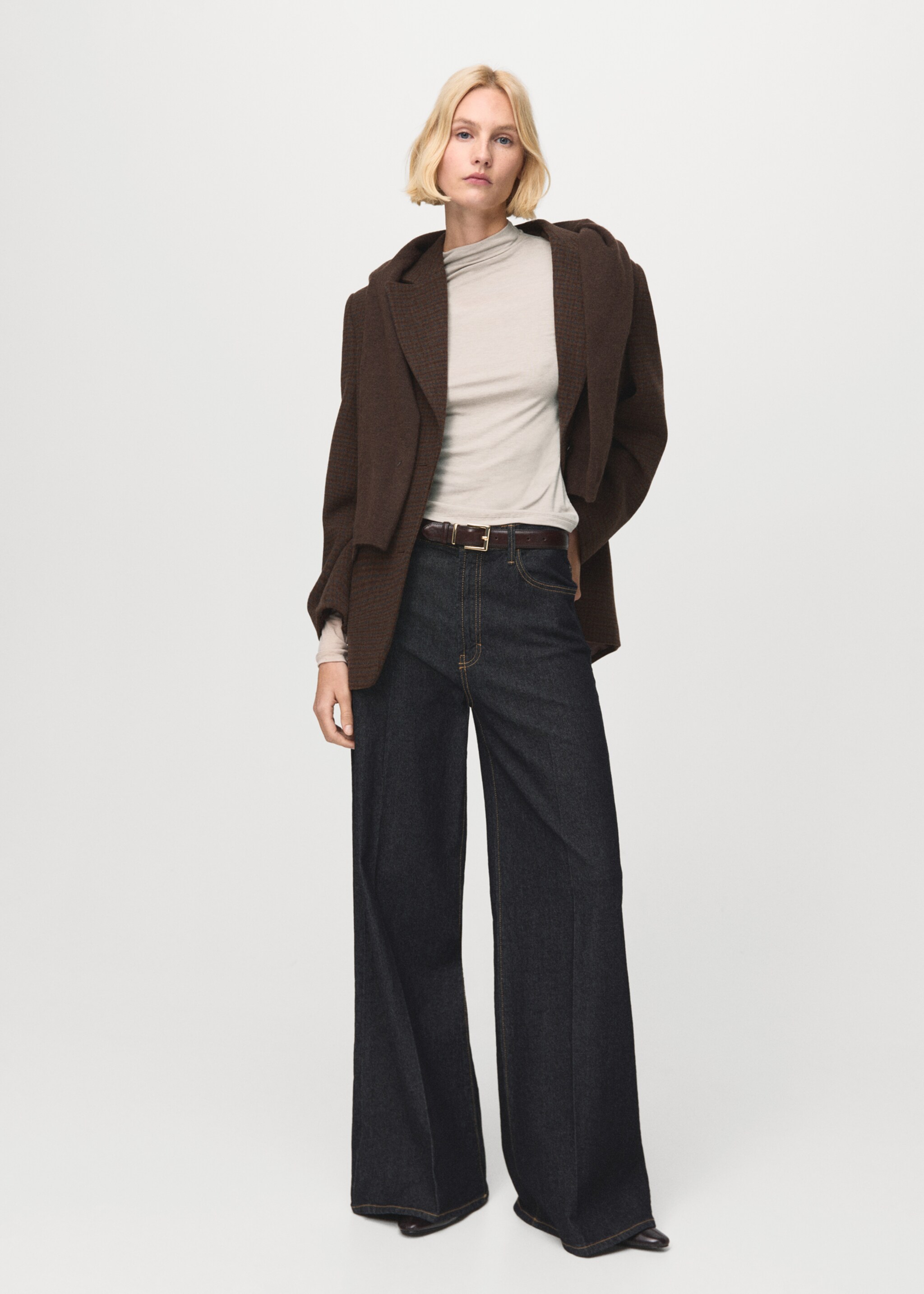 Turtleneck T-shirt - General plane, Sand. Ref: 27001347-00.