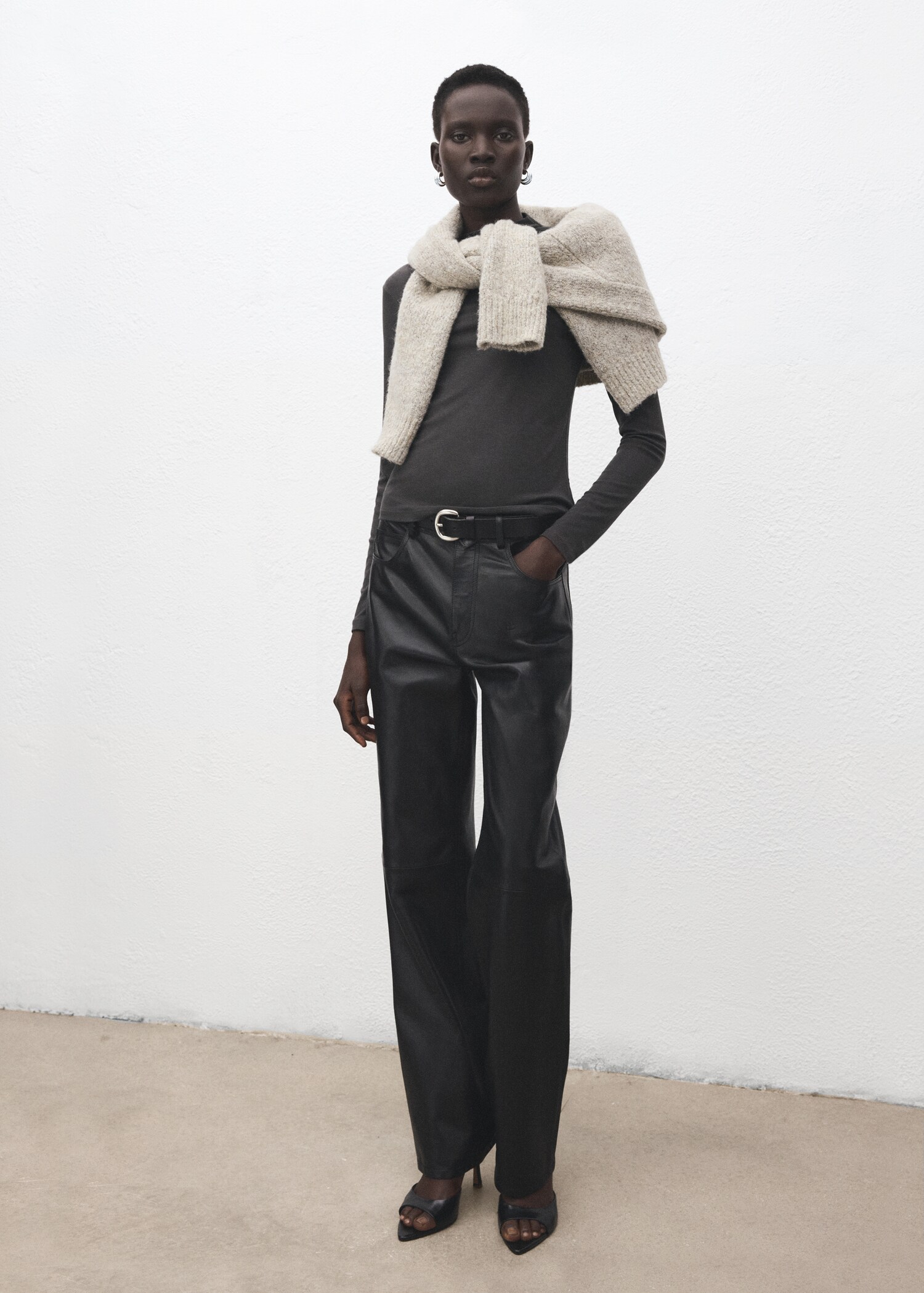 Turtleneck T-shirt - General plane