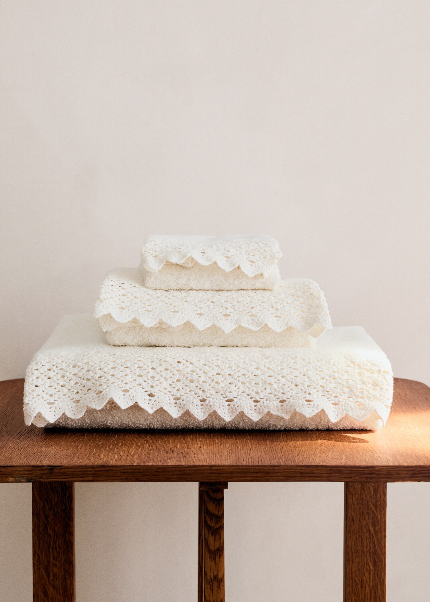 Toalla lavabo 100% algodón puntilla - Plano general