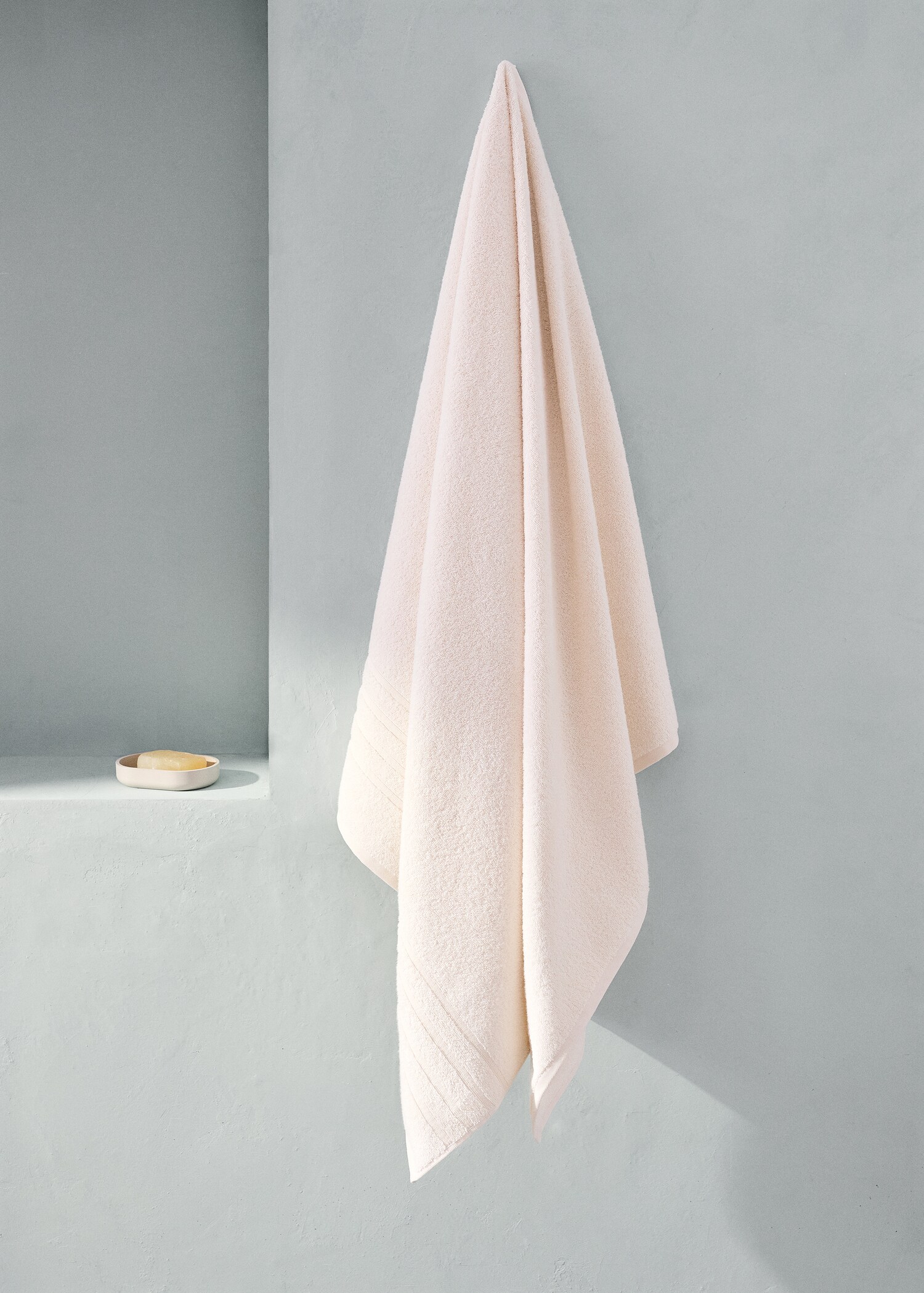 Cotton bath towel - General plane