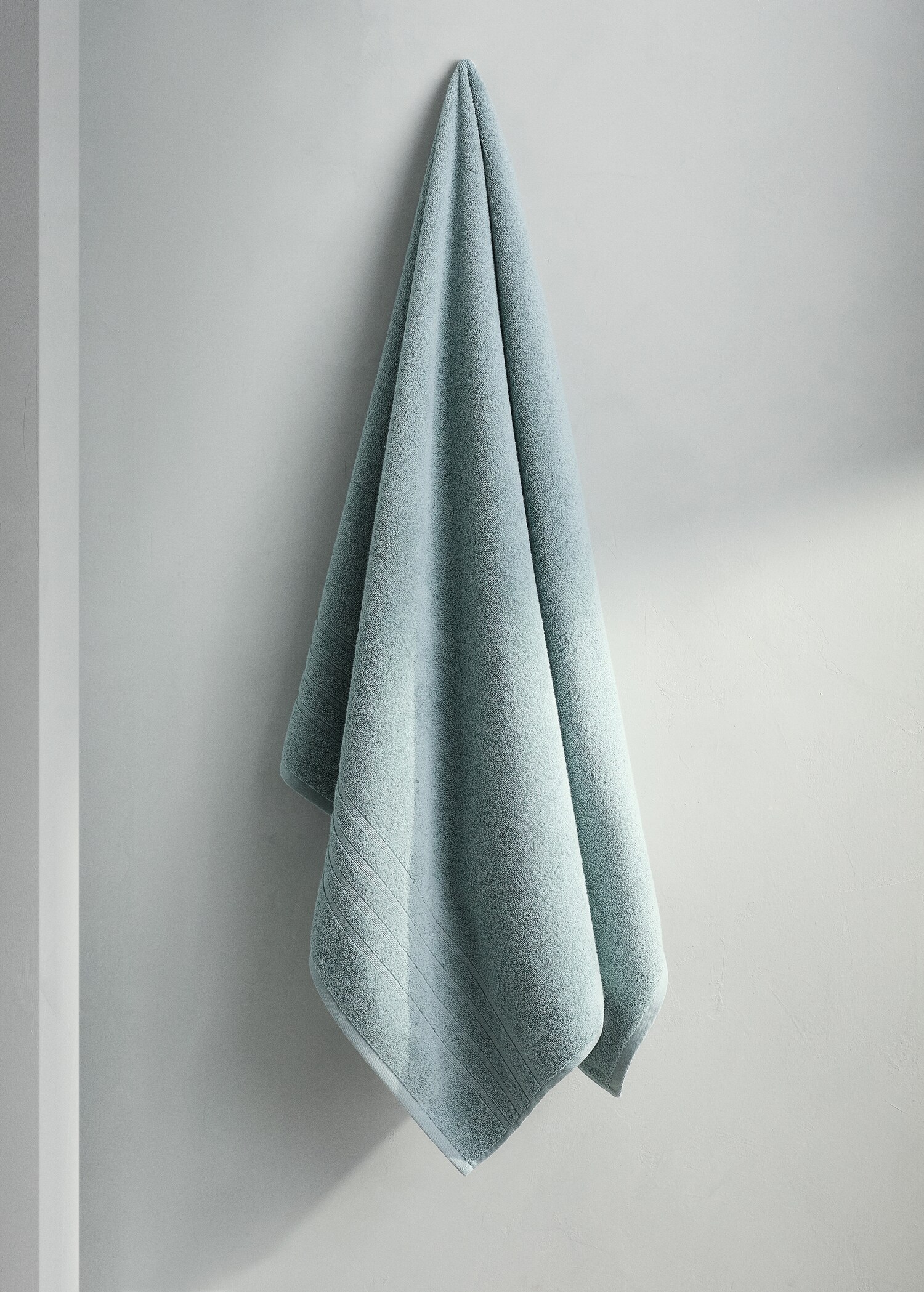 Cotton bath towel - General plane