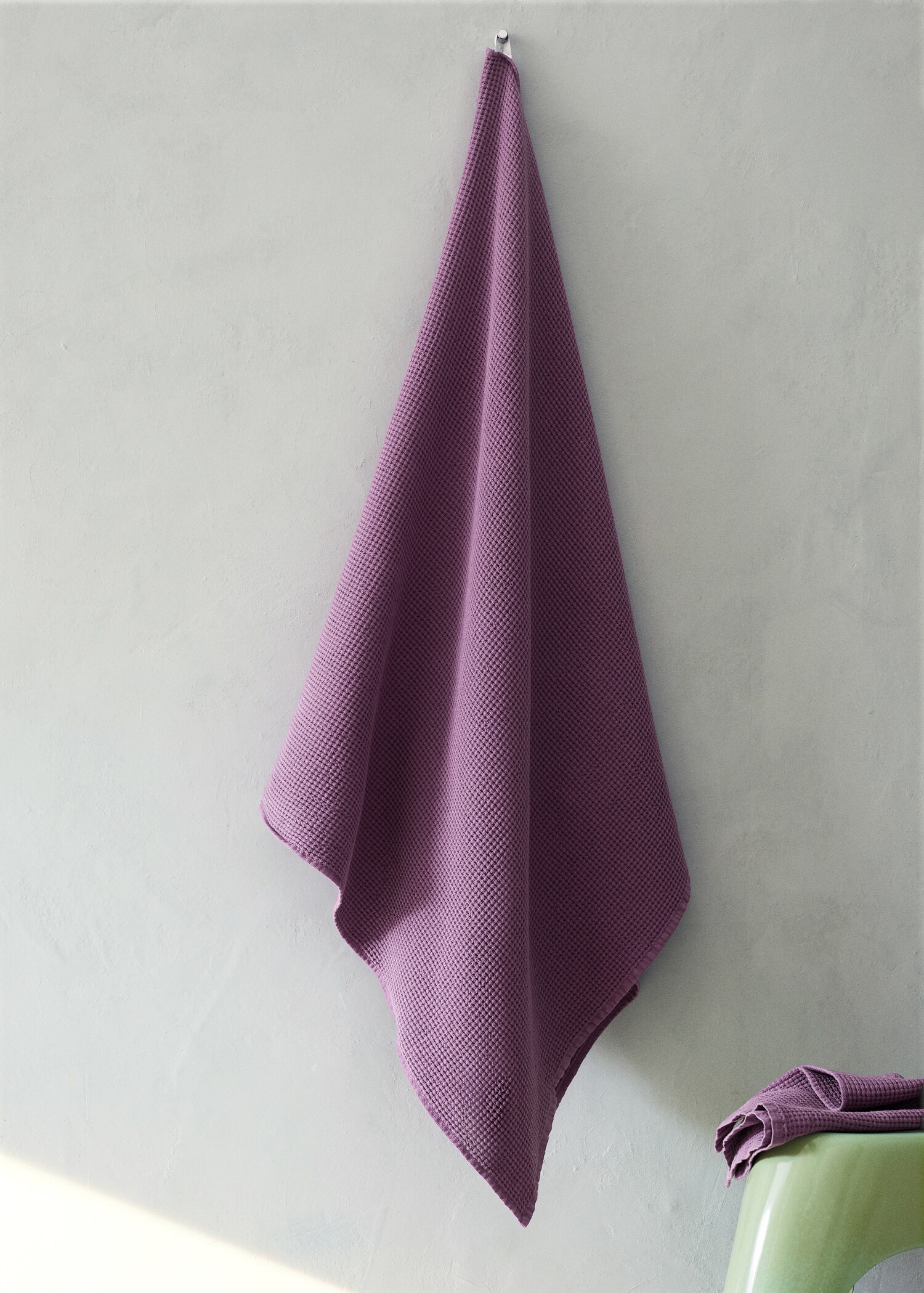 Cotton bath towel mini waffle garment-wash - General plane