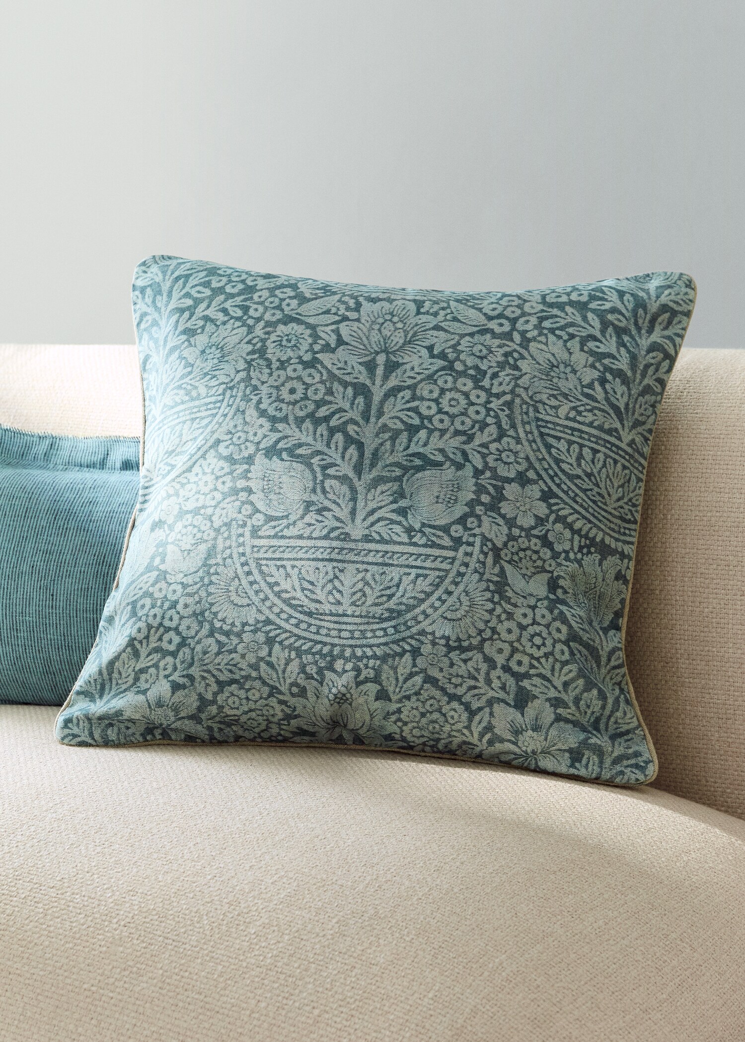 Μαξιλαροθήκη βαμβακερή floral 50x50εκ. - Γενικό πλάνο