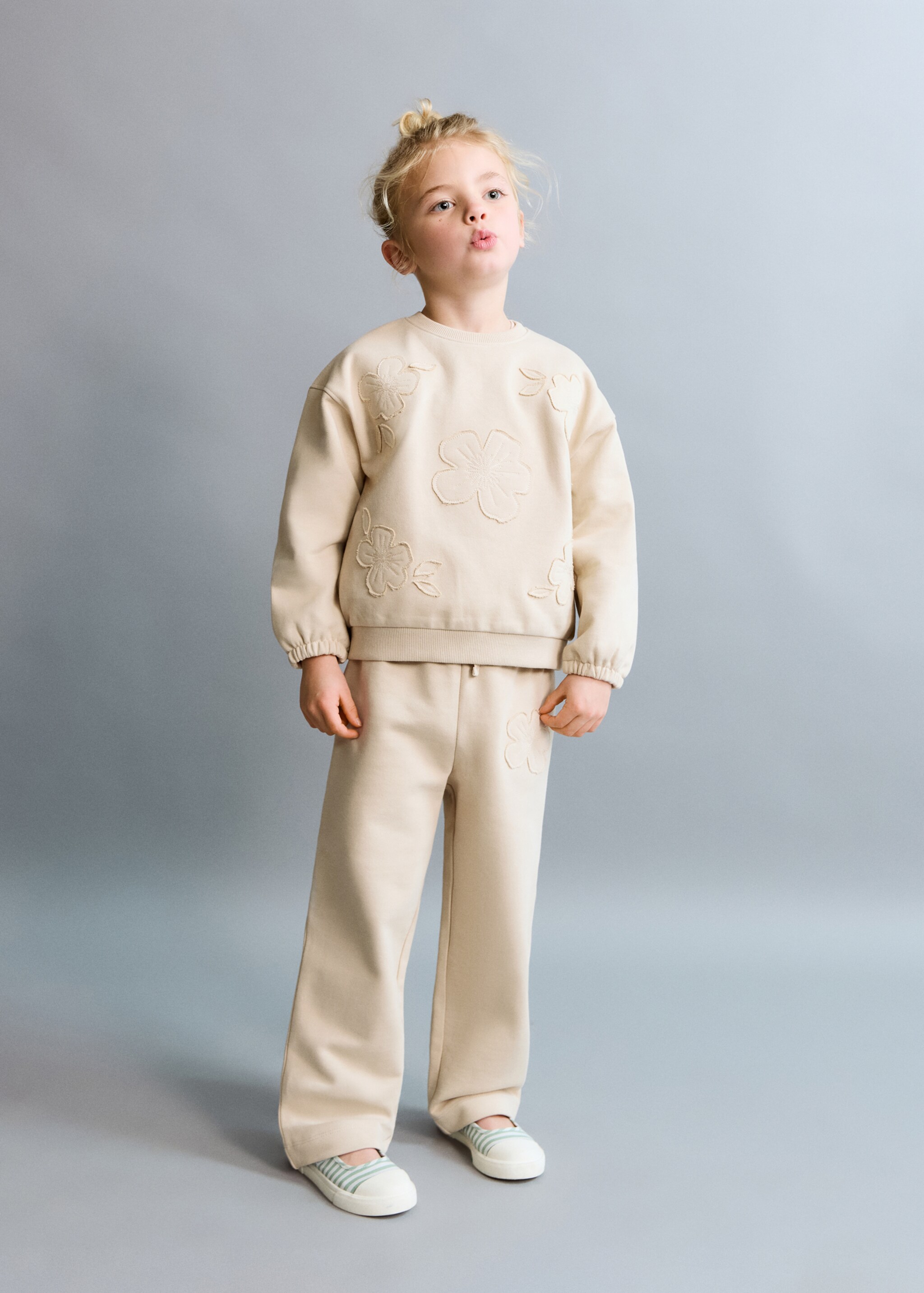 Sudadera algodón bordado - Plano general, Beige. Ref: 27003716-00.