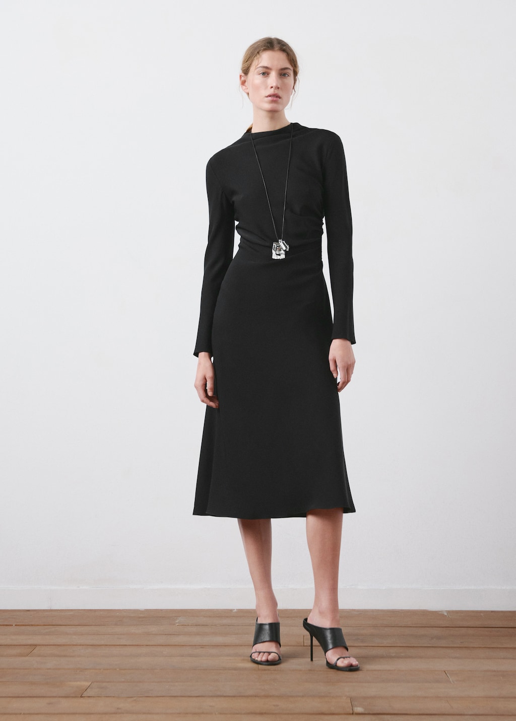 Ruched midi dress - image 2