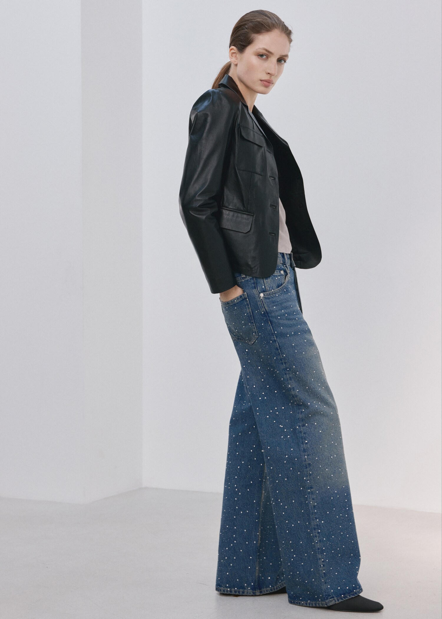 Wide leg jeans with rhinestones - General plane