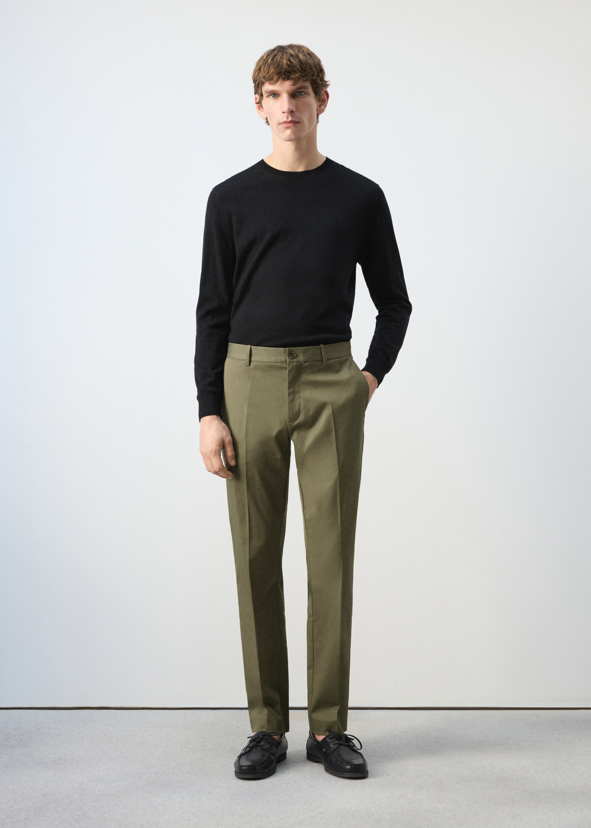 Dublino slim-fit chino trousers - General plane, Olive Green. Ref: 27004418-00.