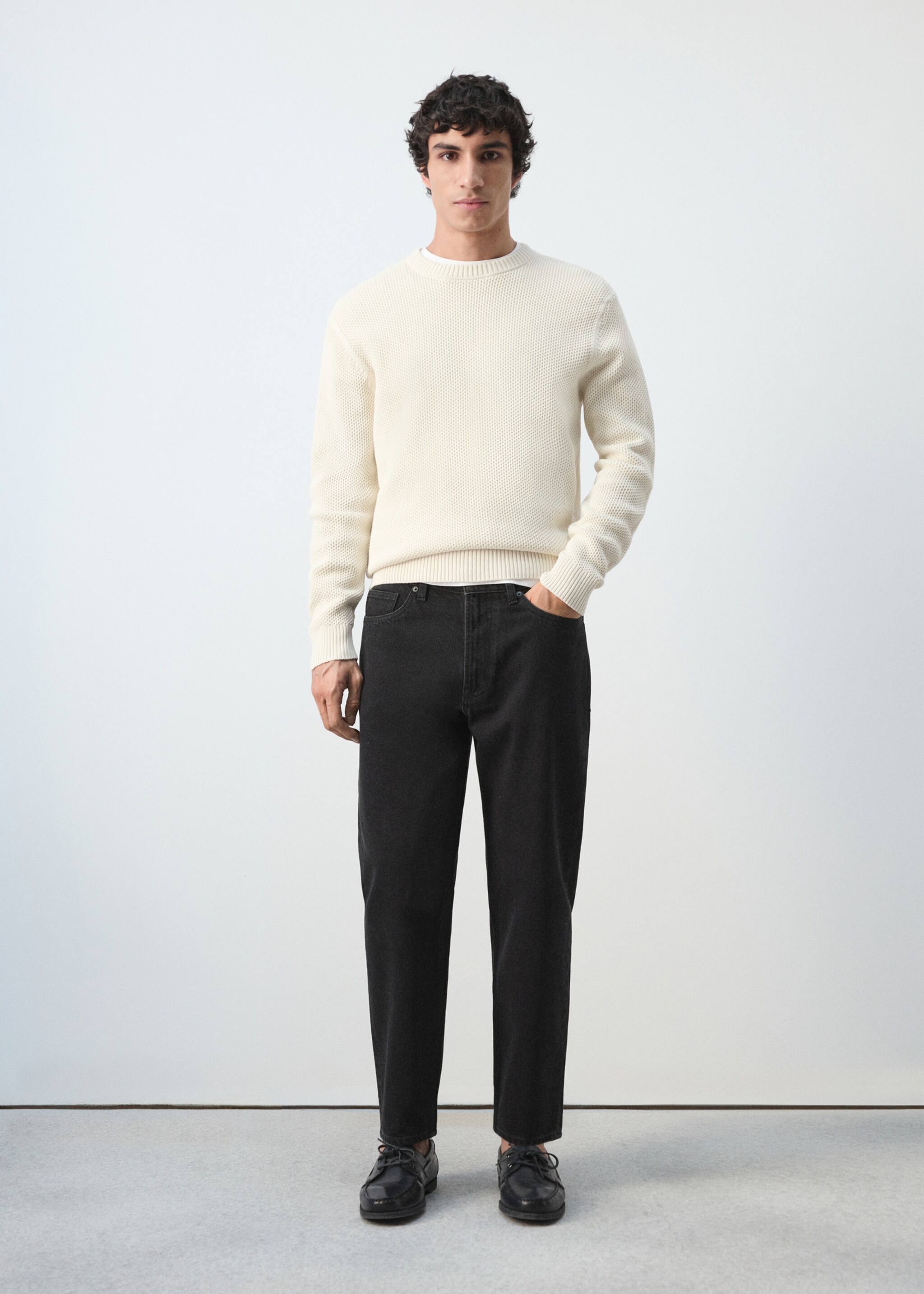 سترة متوسطة الحياكة ذات بنية دقيقة - رؤية عامة, بيج فاتح. Ref: 27004431-00.