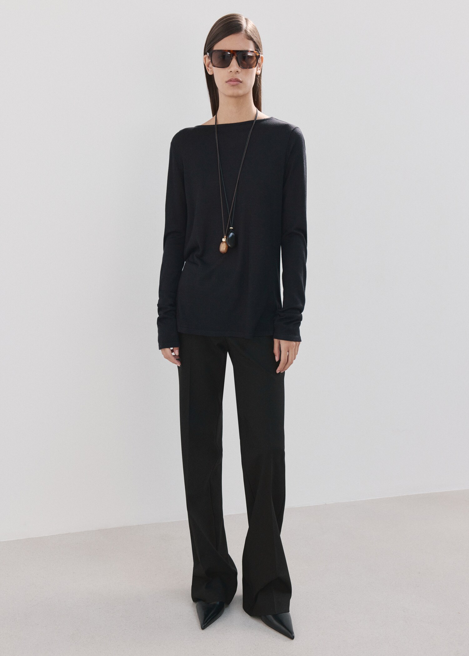 Pull en jersey avec dos drapé - Plan général