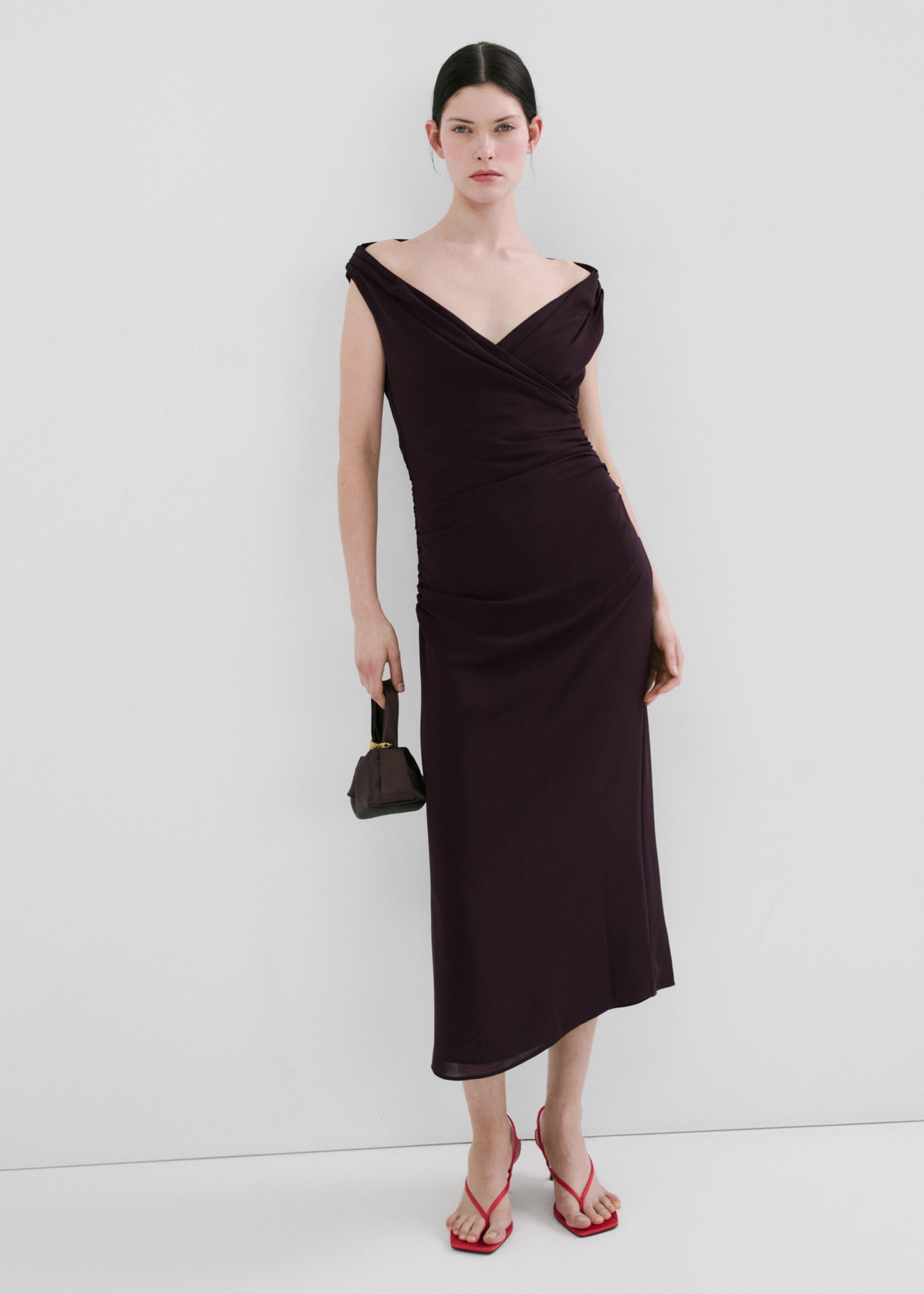 Ruched dress with crossover neckline - General plane, Brown. Ref: 27005836-00.