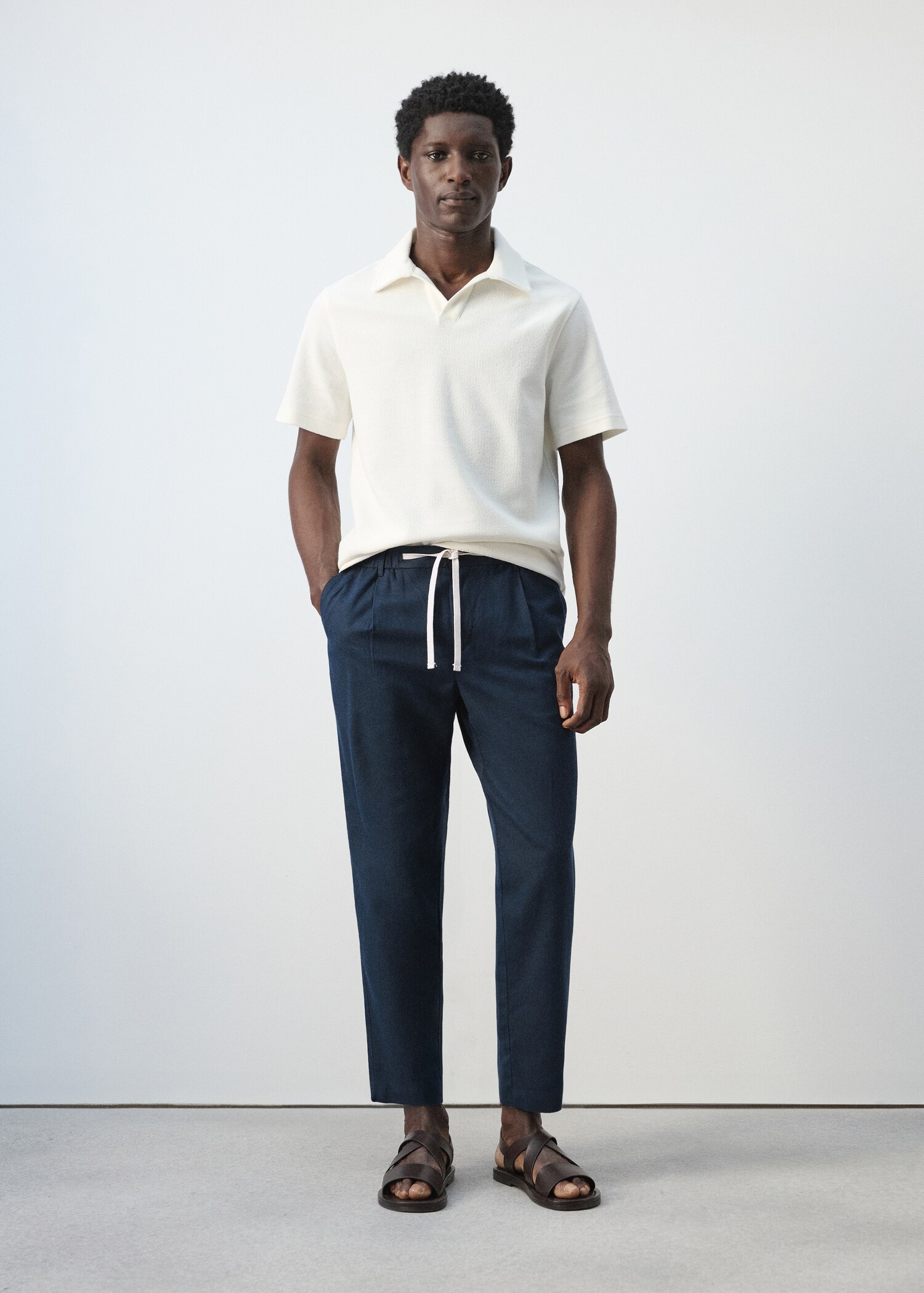 Pantalón lino algodón slim fit cropped - Plano general