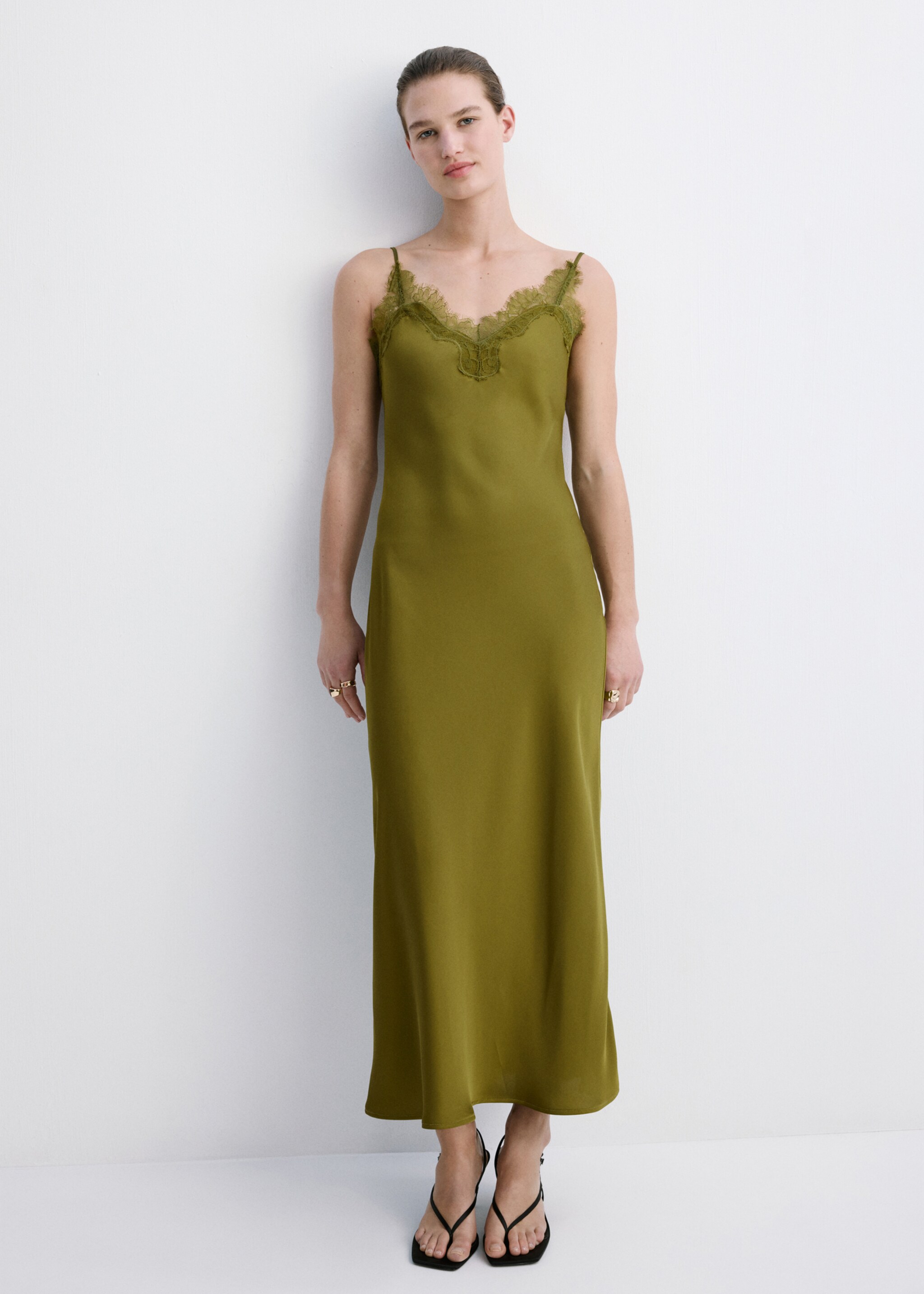 Vestido lencero satinado - Plano general, Verde. Ref: 27007168-00.