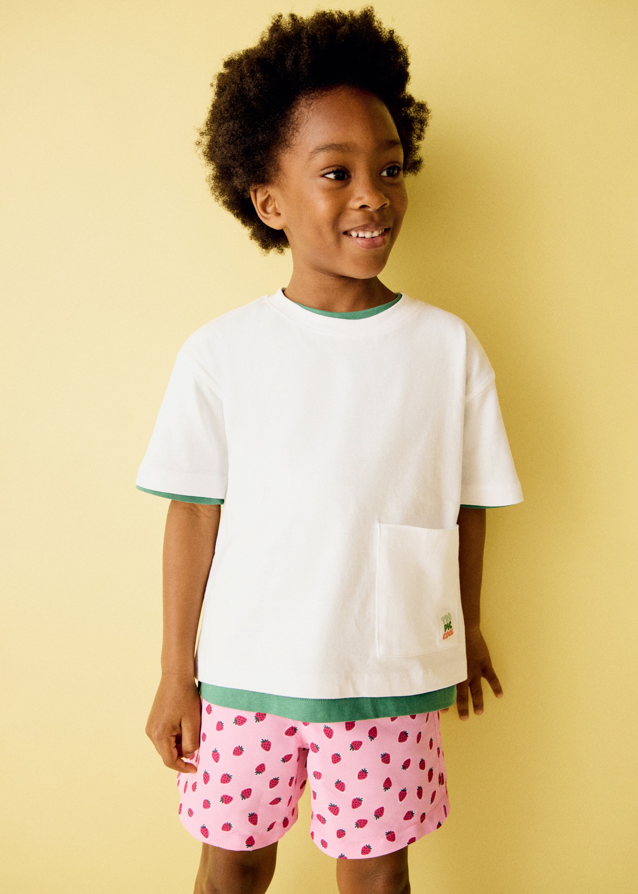 Cotton T-shirt with pocket detail - General plane, White. Ref: 27007923-00.